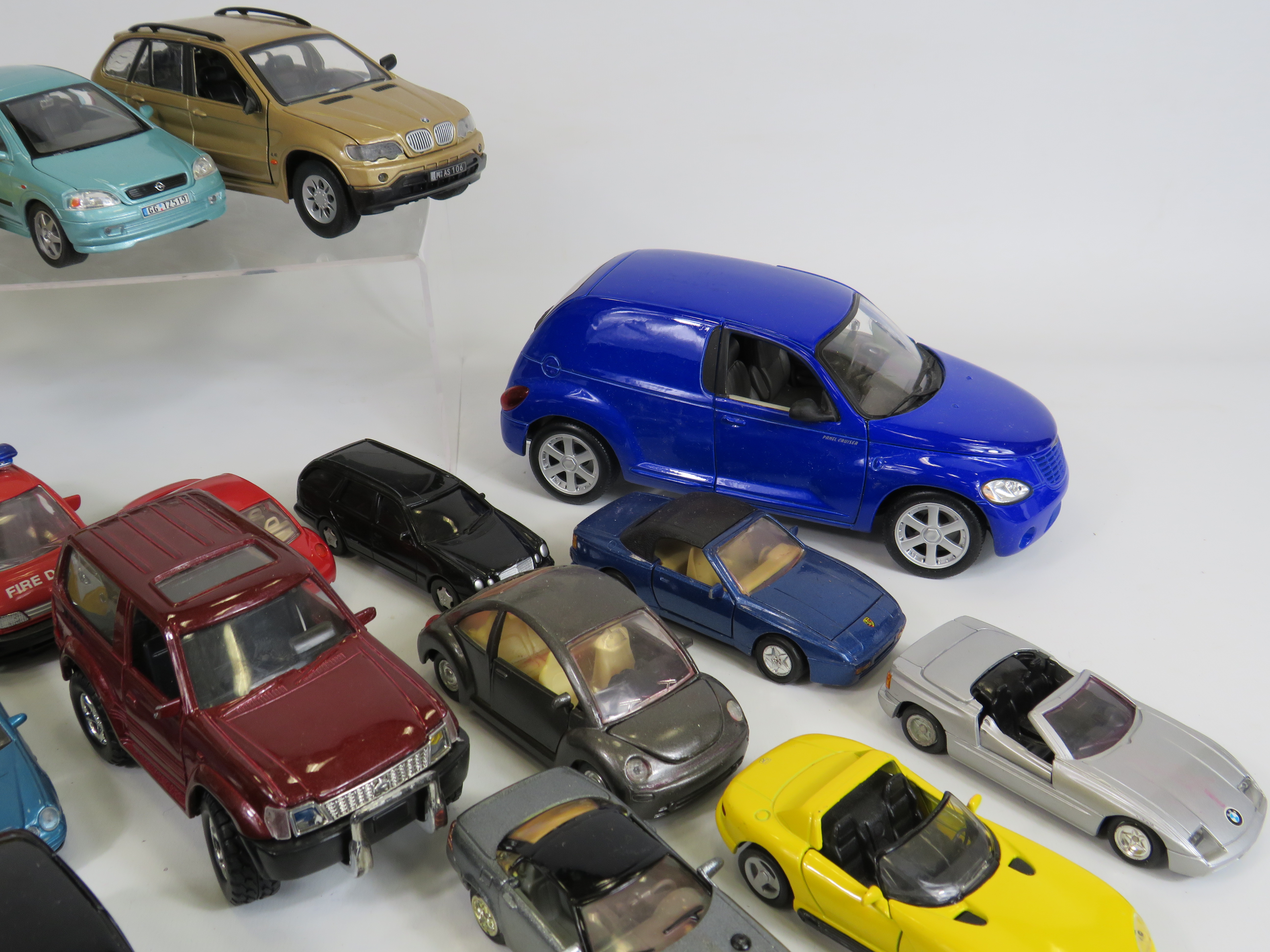 Selection of various diecast playworn vehicles by Maisto, Burago, Welly etc. - Image 3 of 4