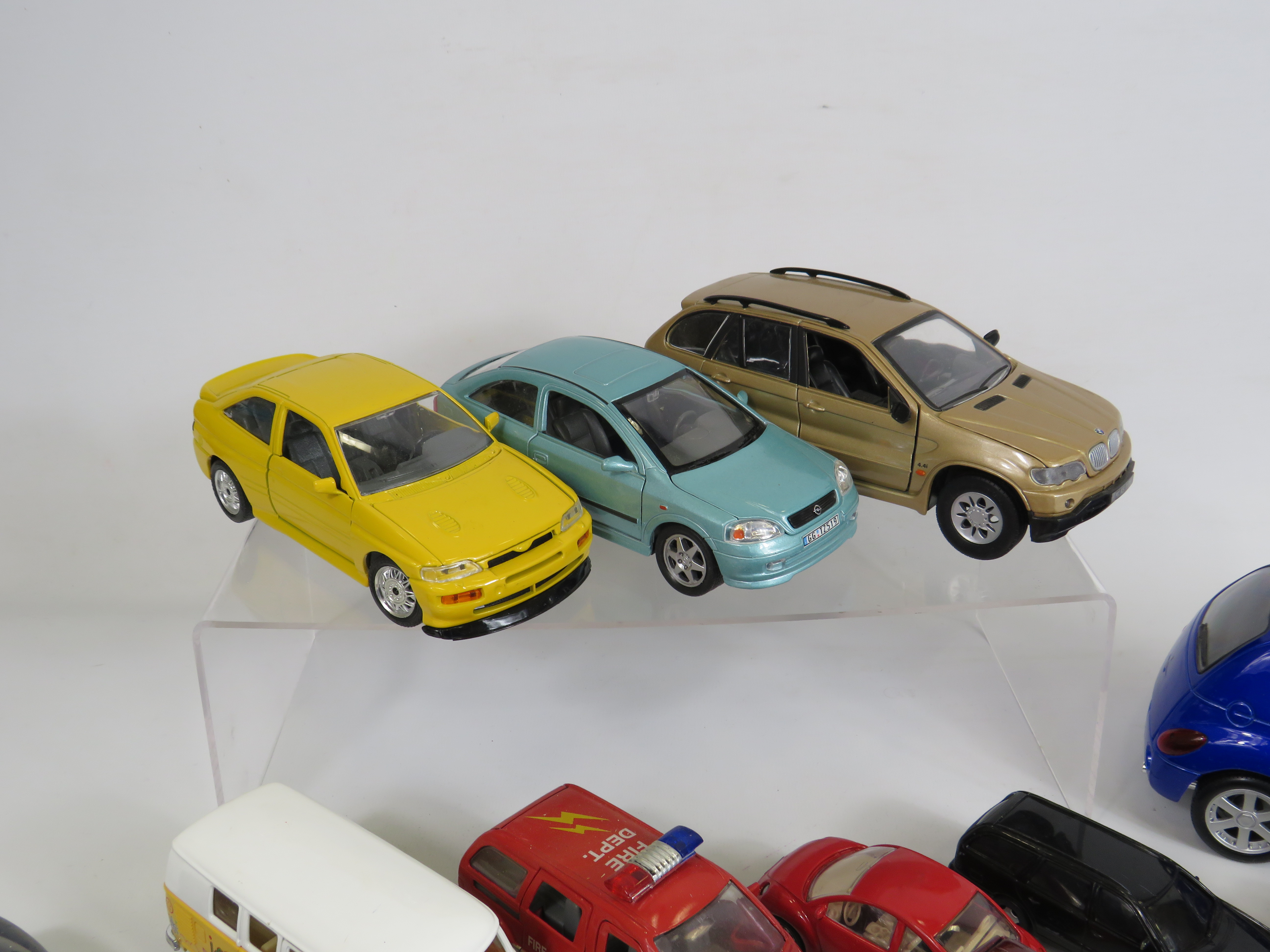 Selection of various diecast playworn vehicles by Maisto, Burago, Welly etc. - Image 4 of 4