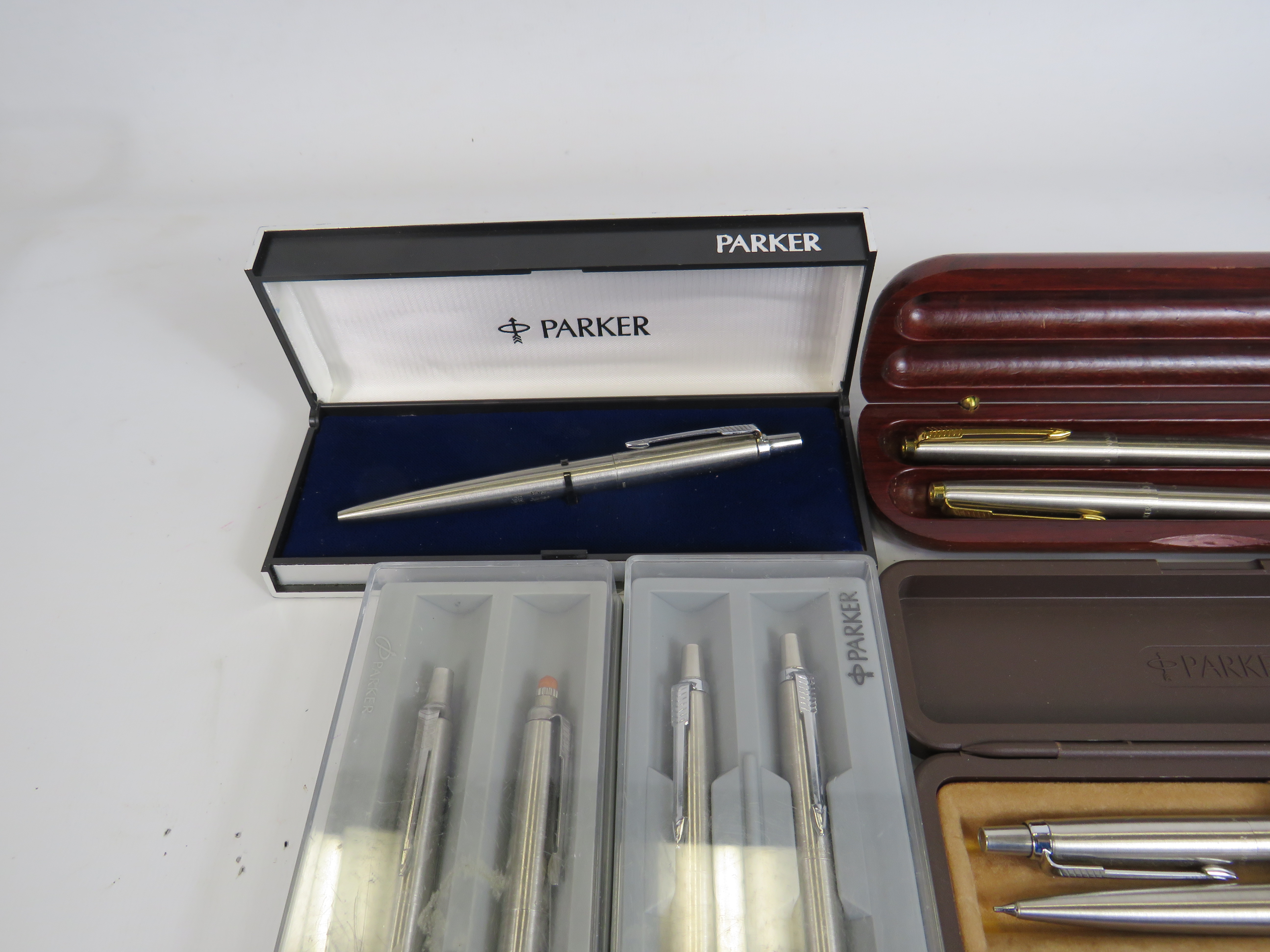 4 brushed metal Parke rballpoint pen and pencil sets plus one single pen all with boxes. - Image 4 of 4