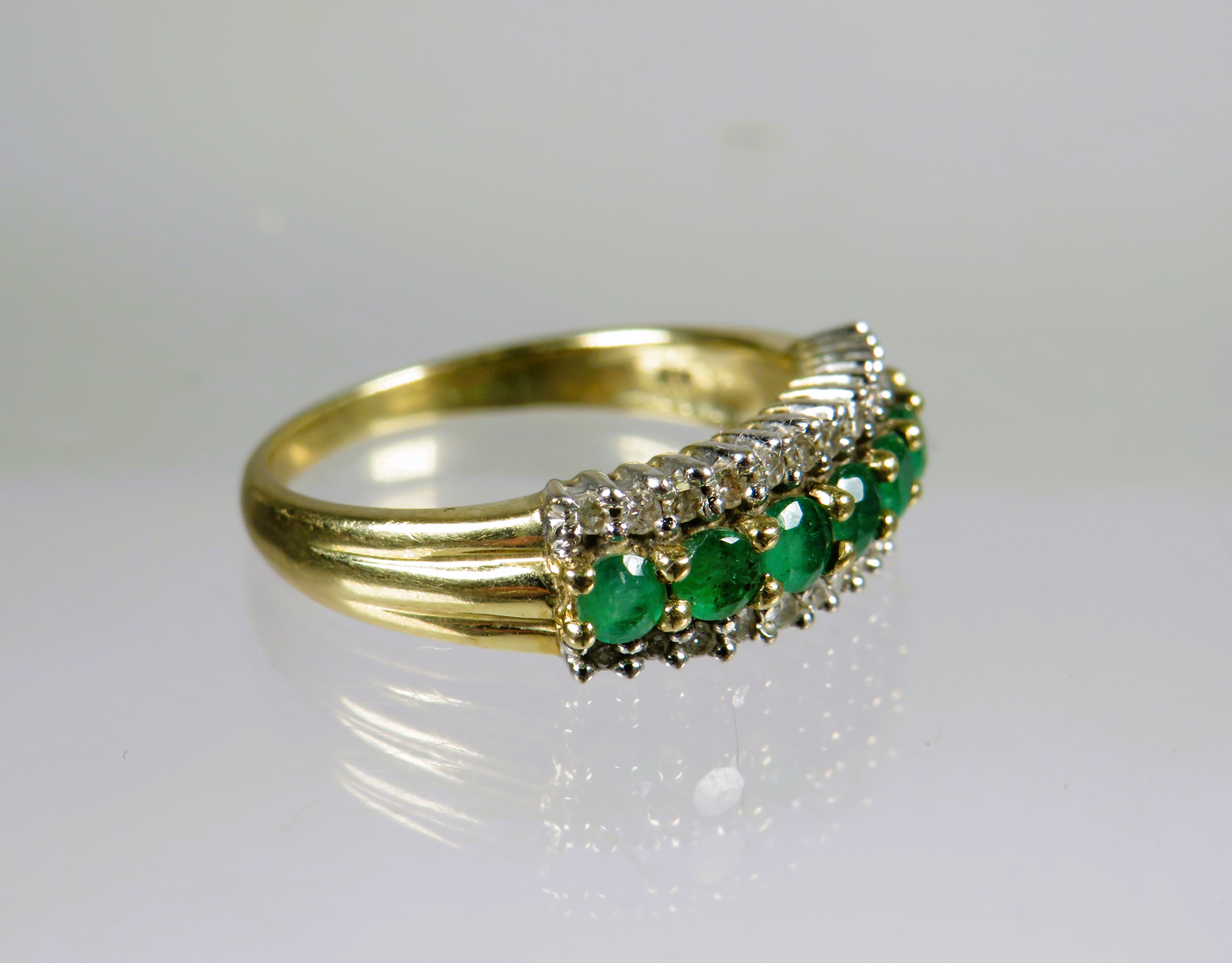 9ct Yellow Gold Ring set with Emerald Coloured CZ and Flanked by Twin rows of Melee Diamonds.  Finge - Image 2 of 3