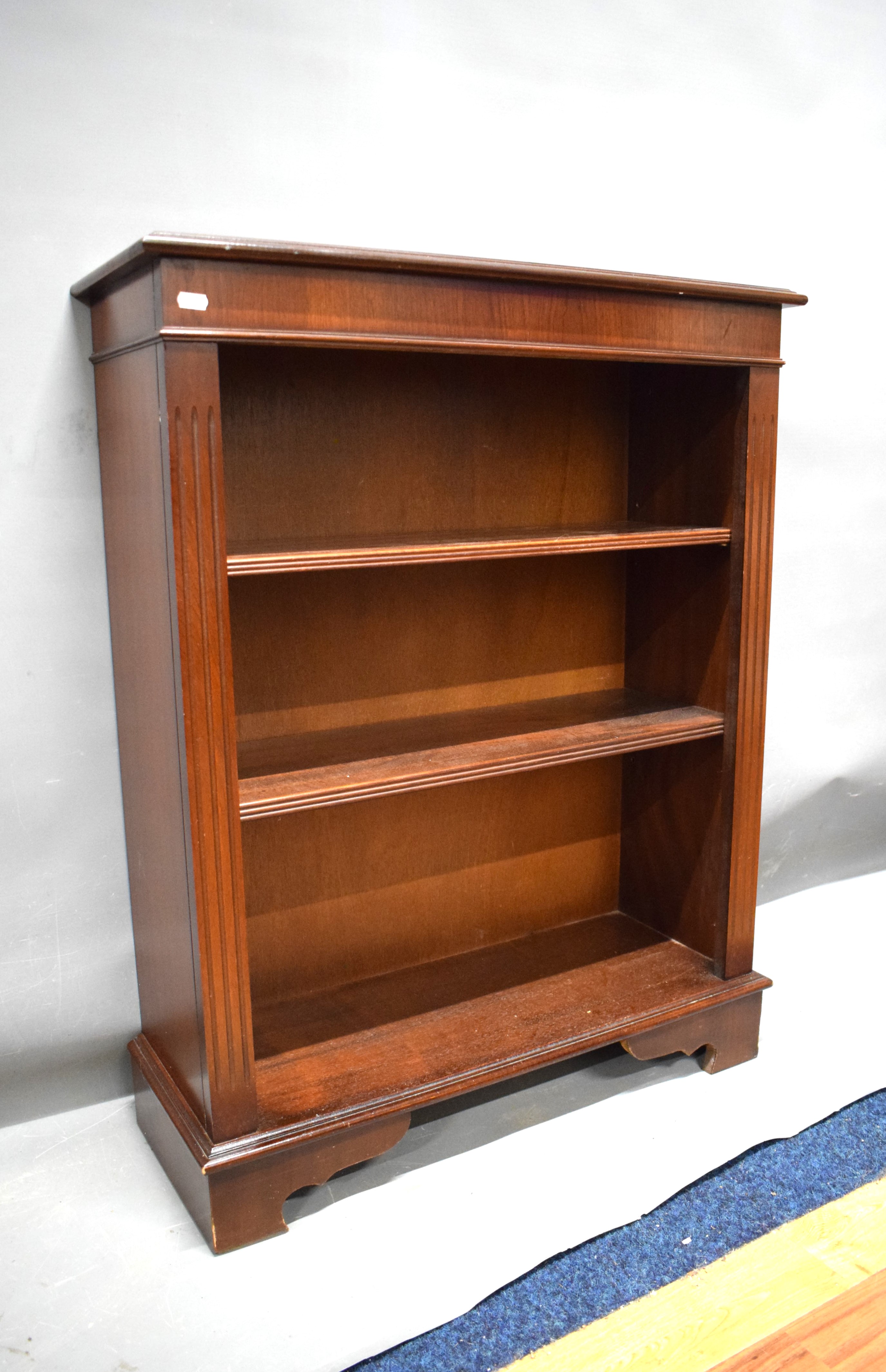 Darkwood bookshelf with lighter satinwood stringing decoration.   Raised on bracket feet it measures - Image 2 of 2