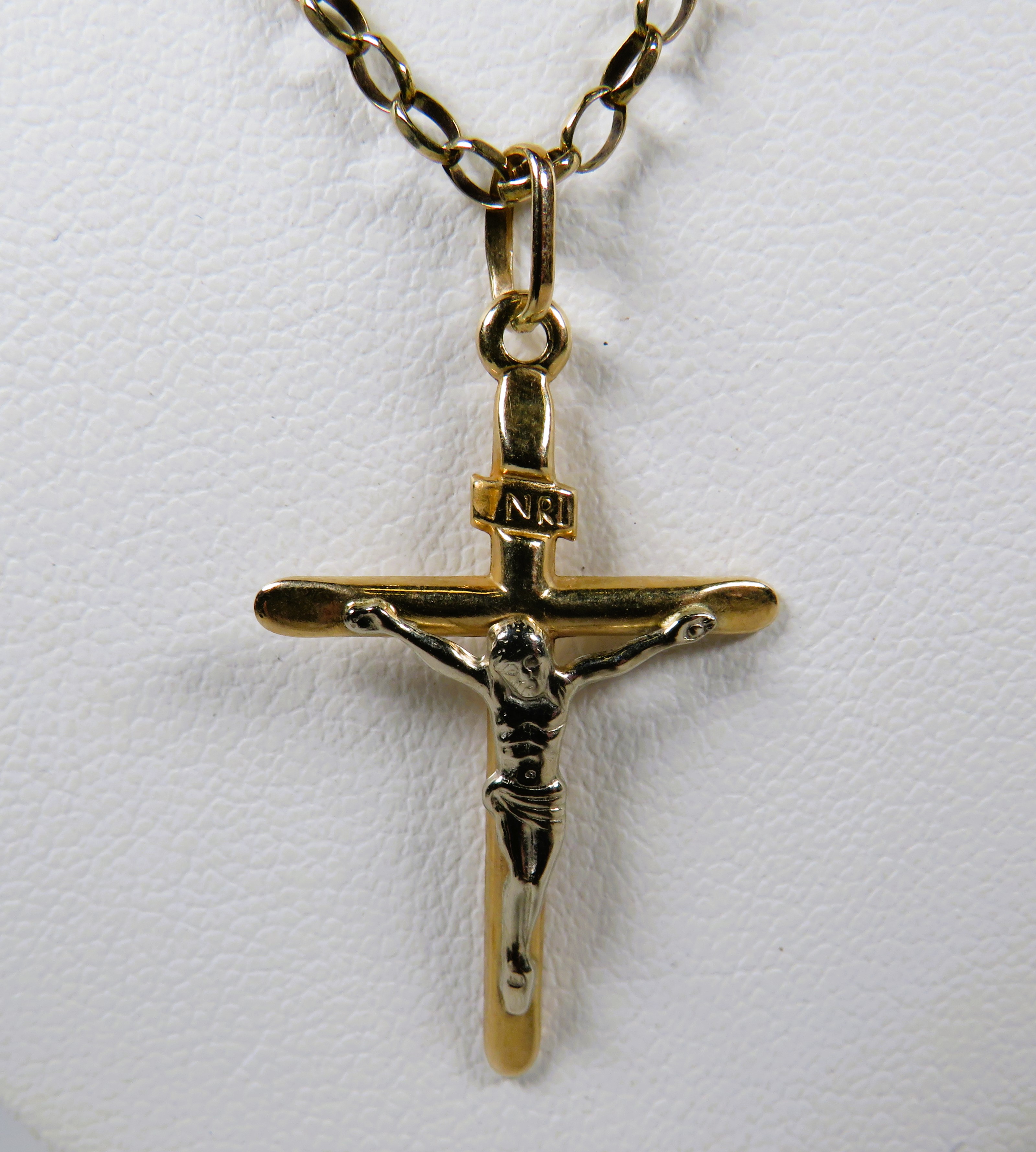 9ct Yellow & White Gold Crucifix which measures 32mm long, Hung on a 22 inch, 9ct Gold Belcher chain - Image 2 of 2