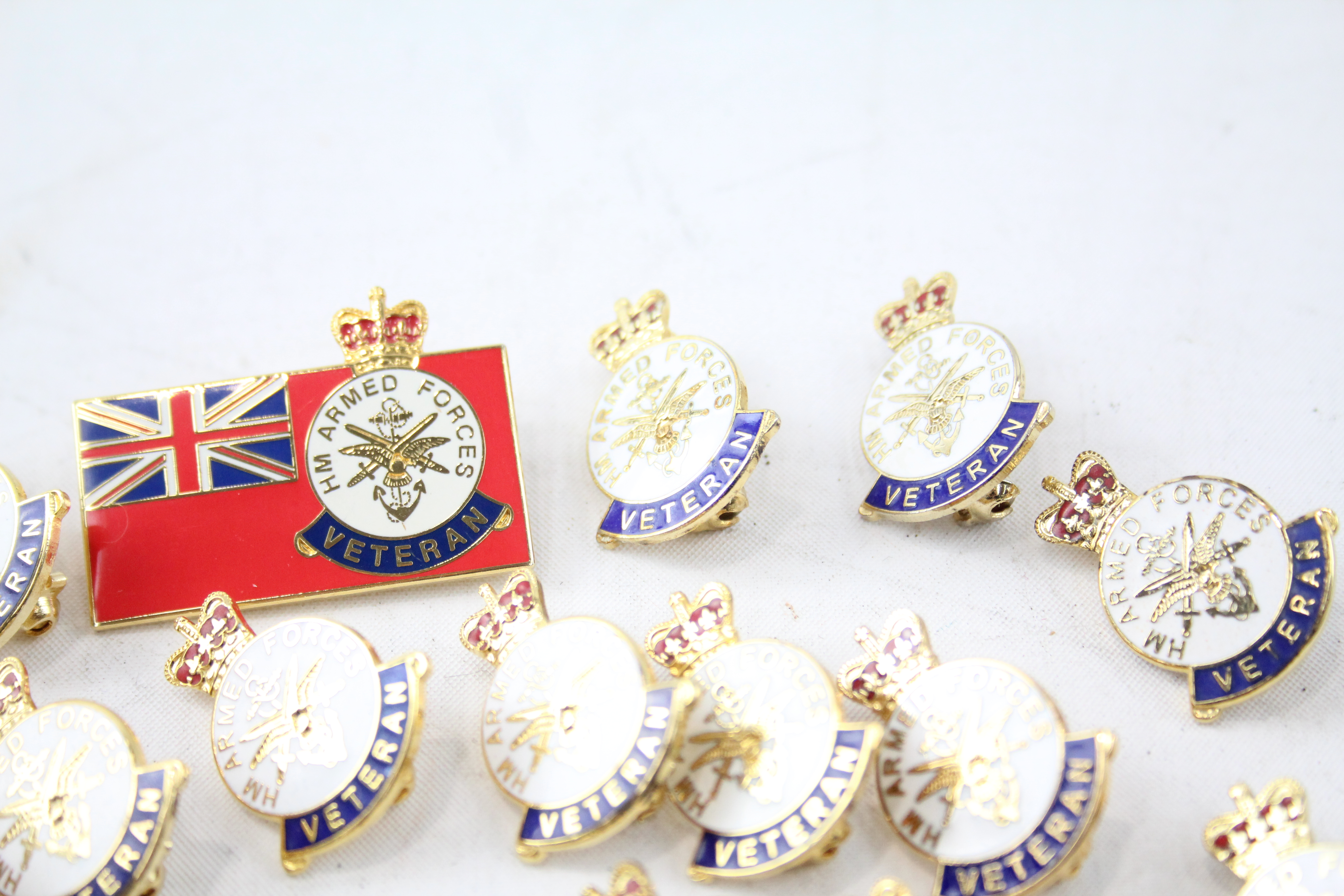 HM Armed Forces Enamel Badges x 24 2341314 - Bild 2 aus 5