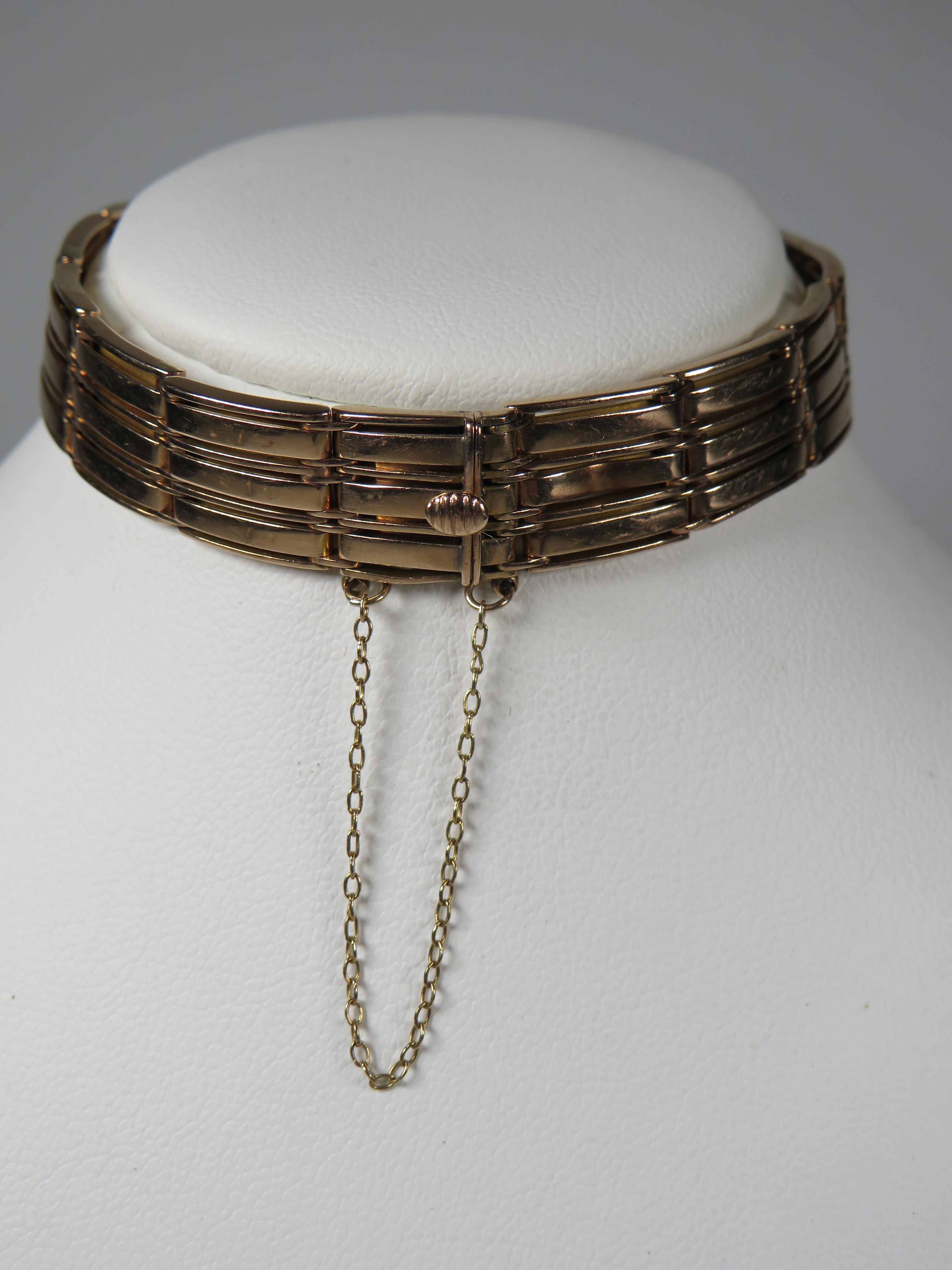 Vintage Three bar 9ct Yellow Gold Bracelet with Safety chain in excellent condition.  7.5 inches.  W - Image 2 of 2