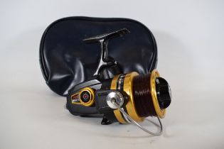 Fixed Spoon Penn 6500 SS Reel with pouch