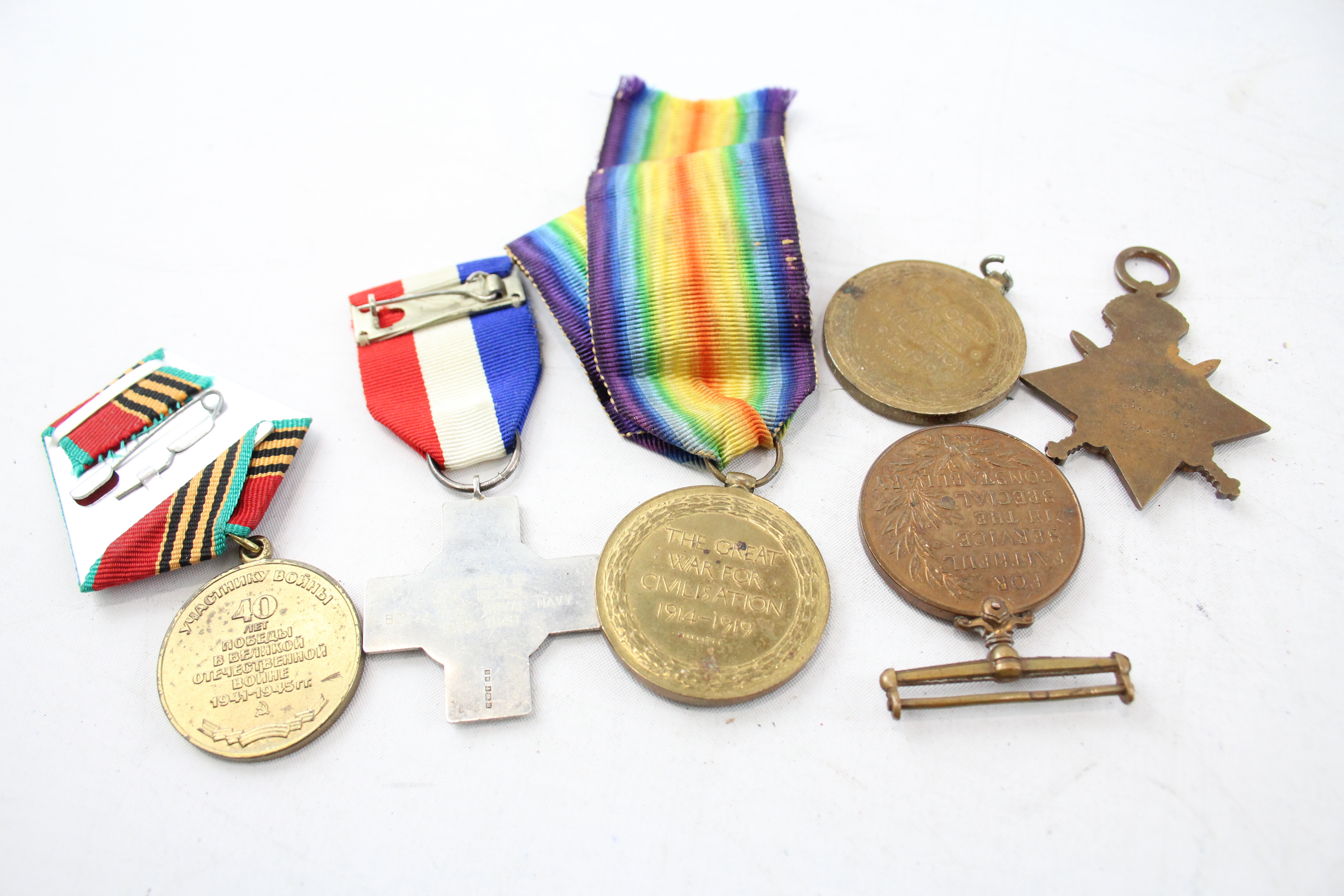 Collection of Medals Inc. WWI, GVI, Russian, Etc. x6 2341411 - Image 5 of 5