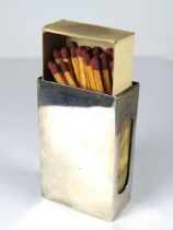 Hallmarked Sterling Silver Matchbox cover, dated to London 1923 and weighs 25.4g