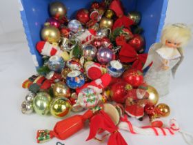 Selection of Vintage and Modern Christmas Tree Decorations. See photos. (lots of packing required if