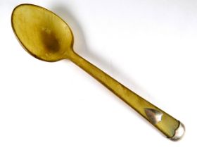 Hand Crafted Horn spoon with silver capping to handle. Measures approx 6 inches long. See photos.