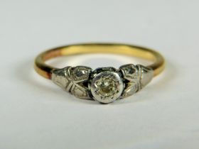 18ct Yellow Gold Ring set with an Illusion mounted Diamond.(2mm) Finger size 'N'2.0g