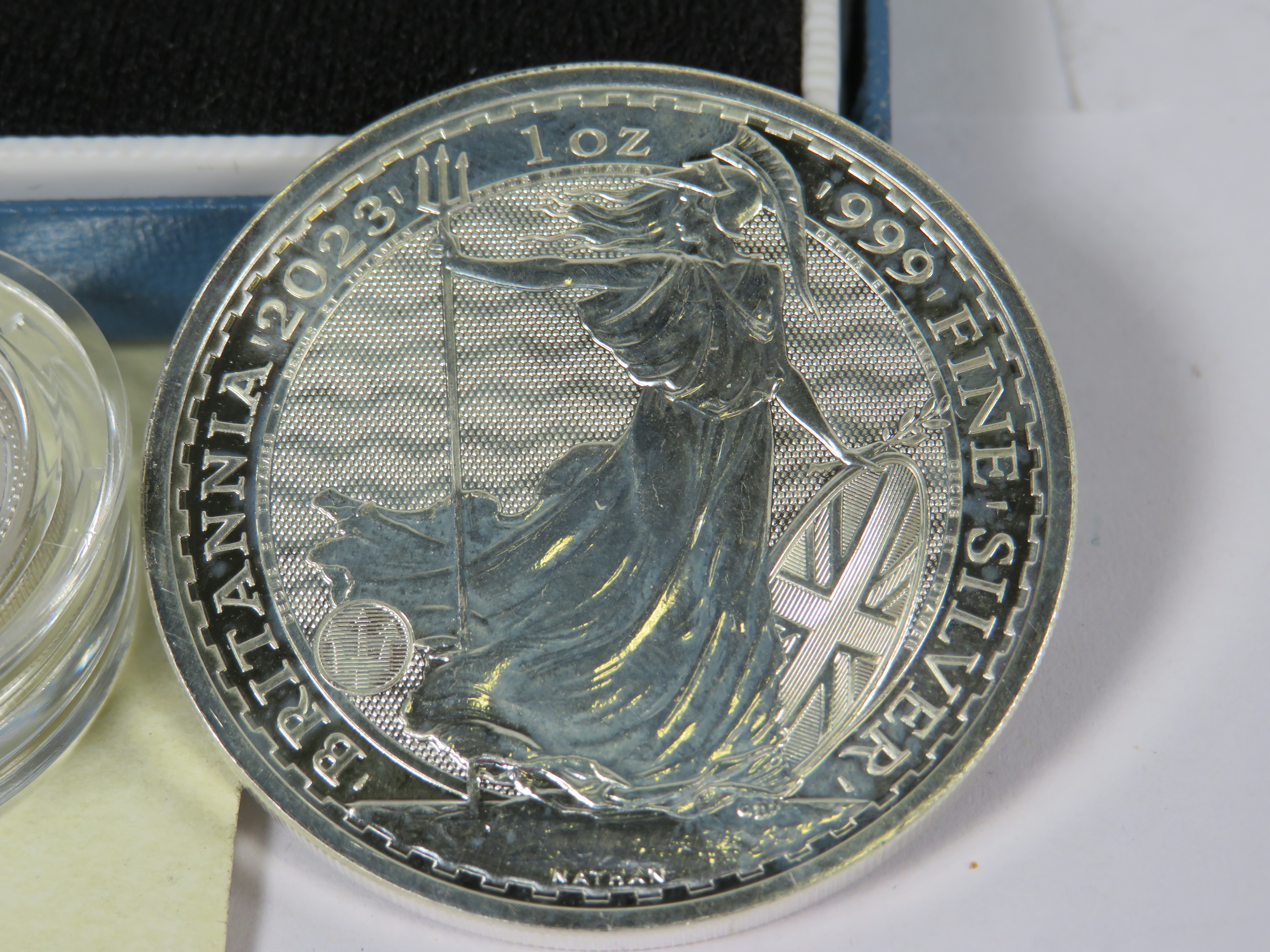 Alderney proof 925 Silver Proof £1 Coin With COA ,  Royal Mint Silver Proof £1 Coin with Box and COA - Image 2 of 8