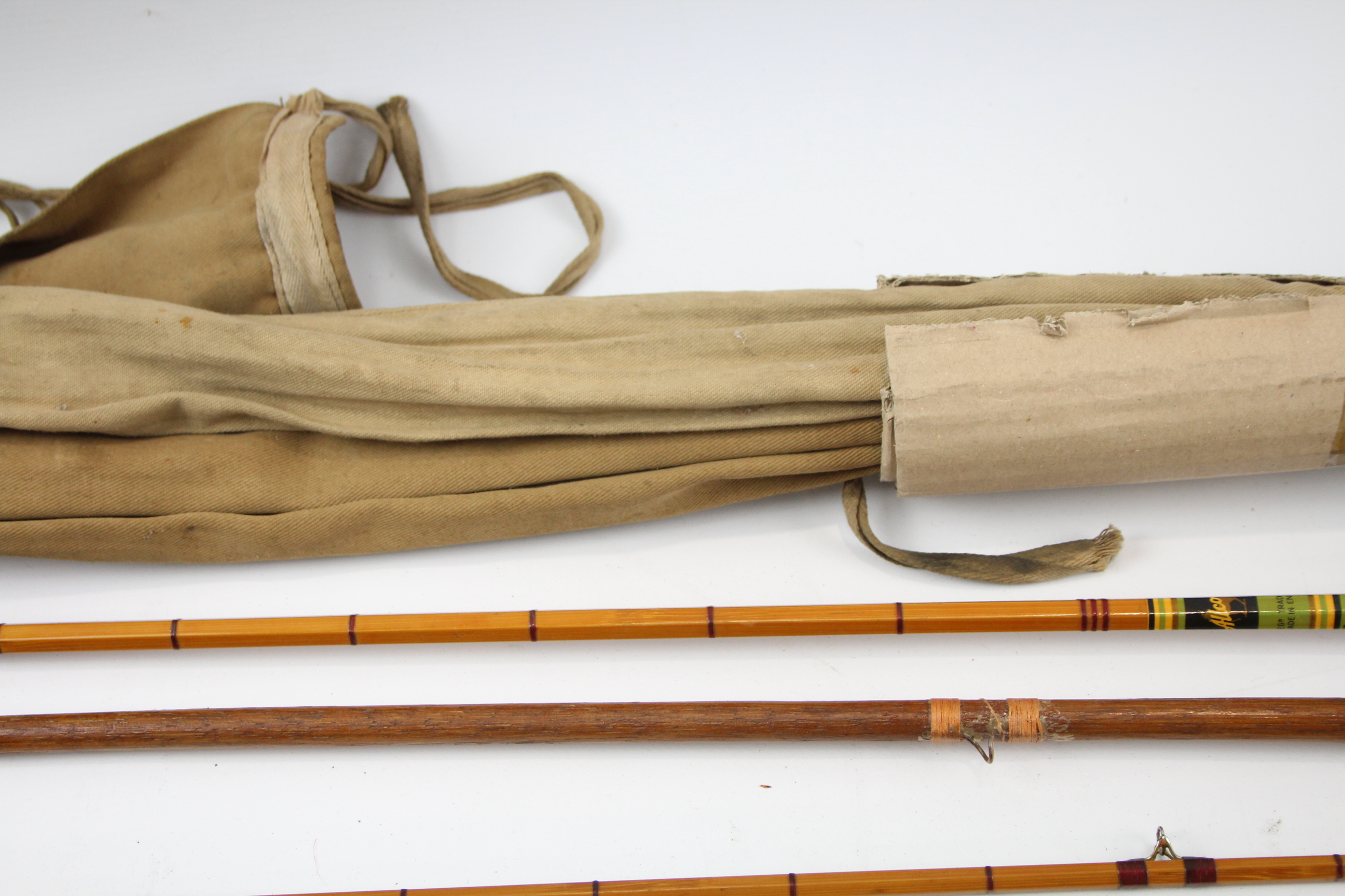 2 Vintage three pieces fishing rods, Split cane and wooden. - Image 3 of 7