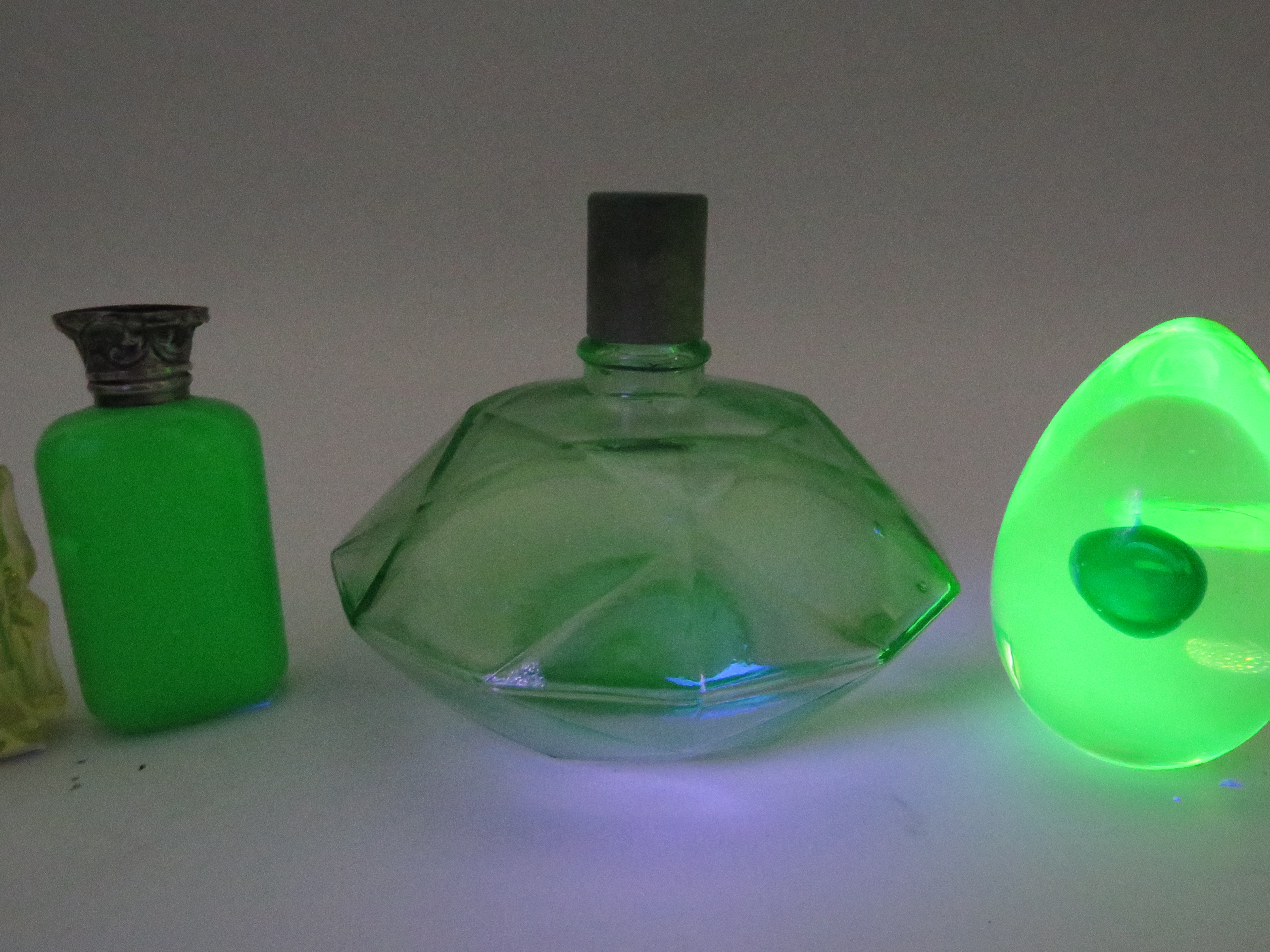 3 Uranium glass scent bottles and a paperweight by Murano. - Image 4 of 5