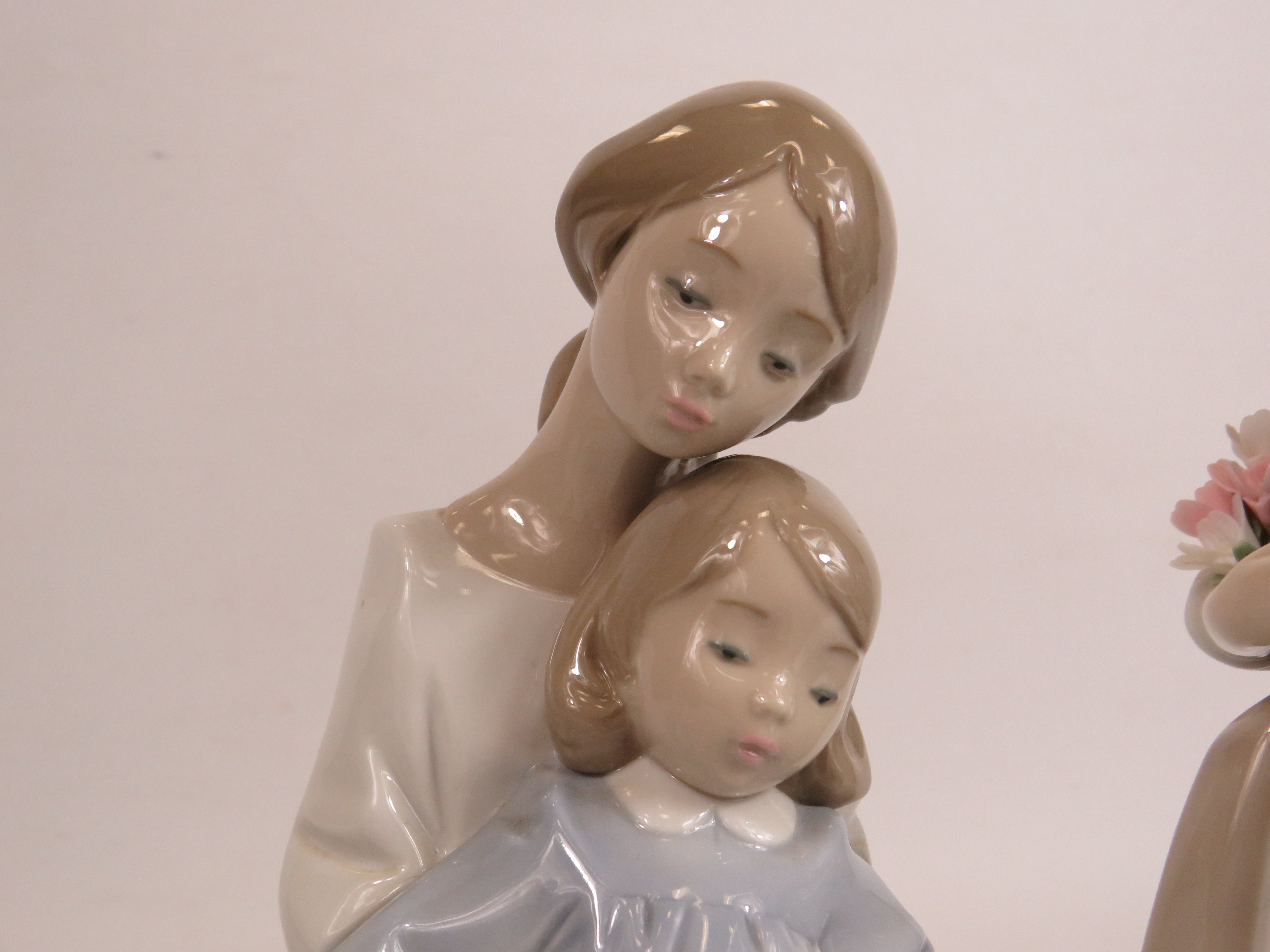 3 Nao figurines, 2 of Girls with flowers and 1 of a mother and child, the tallest measures 23cm ( - Image 3 of 5