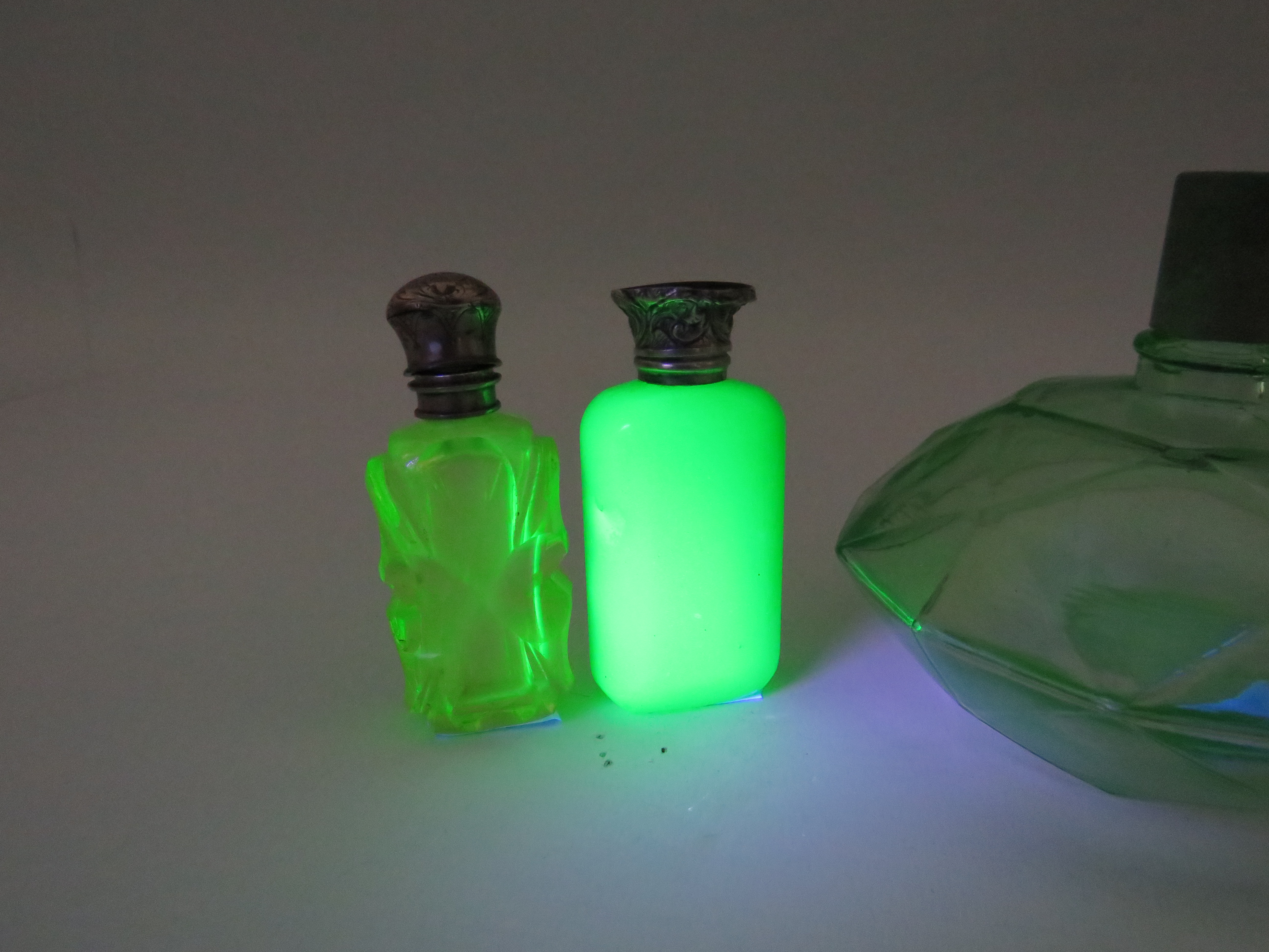 3 Uranium glass scent bottles and a paperweight by Murano. - Image 5 of 5