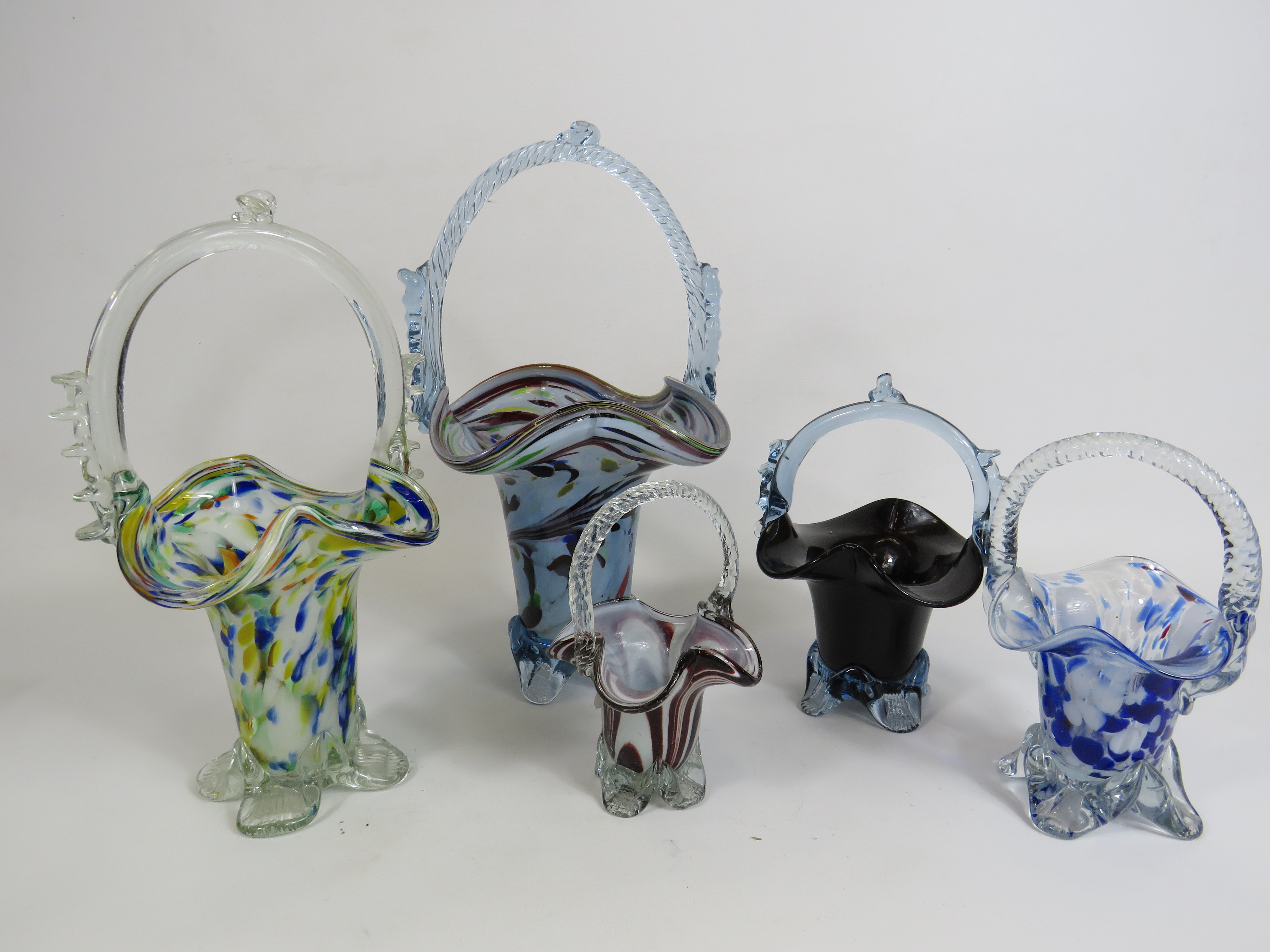 5 Murano art glass baskets, the tallest stands 31cm. - Image 2 of 4