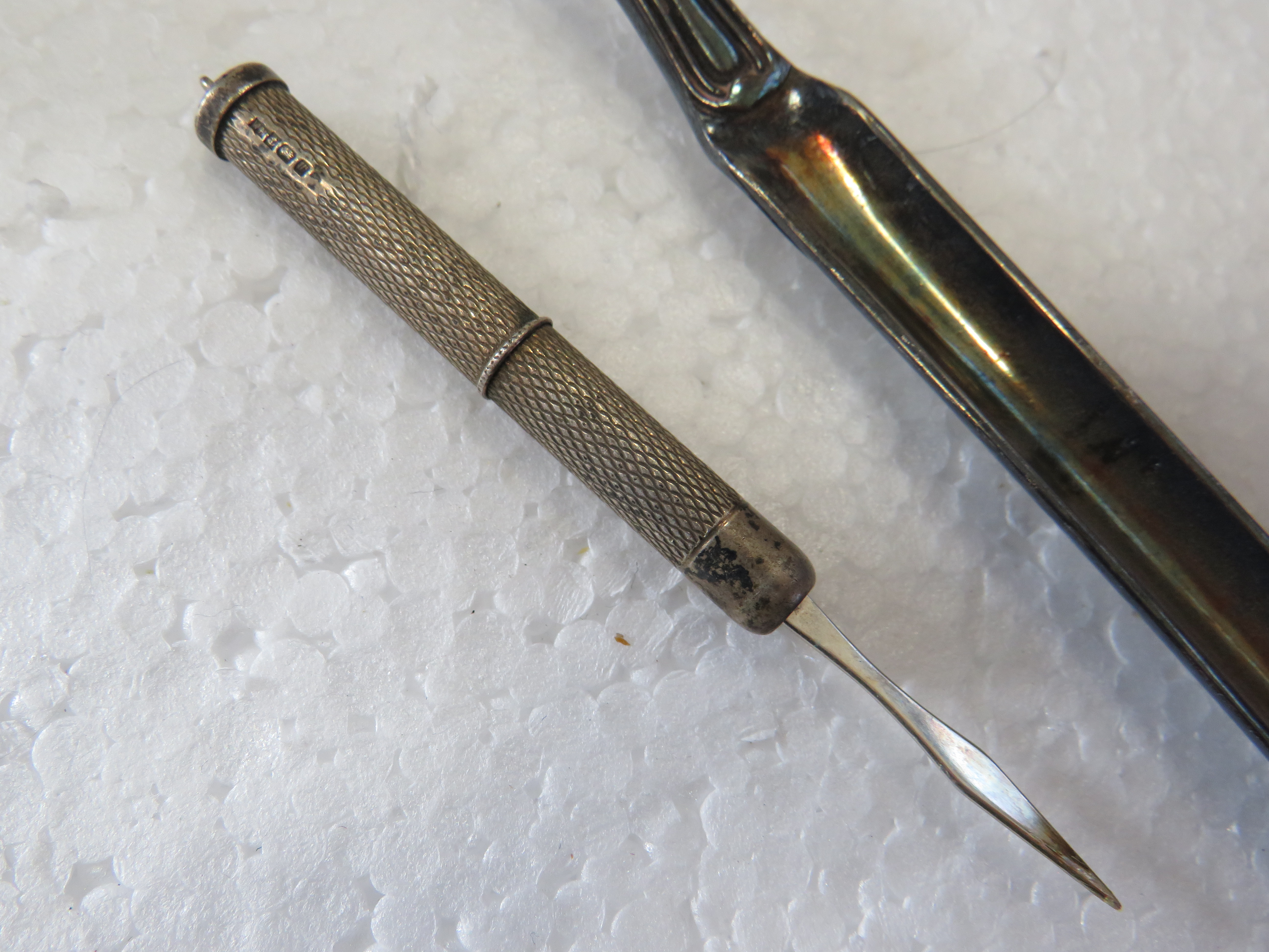 Hallmarked Silver telescopic toothpick plus vintage silver plate marrow scoop. See photos.  - Image 2 of 2