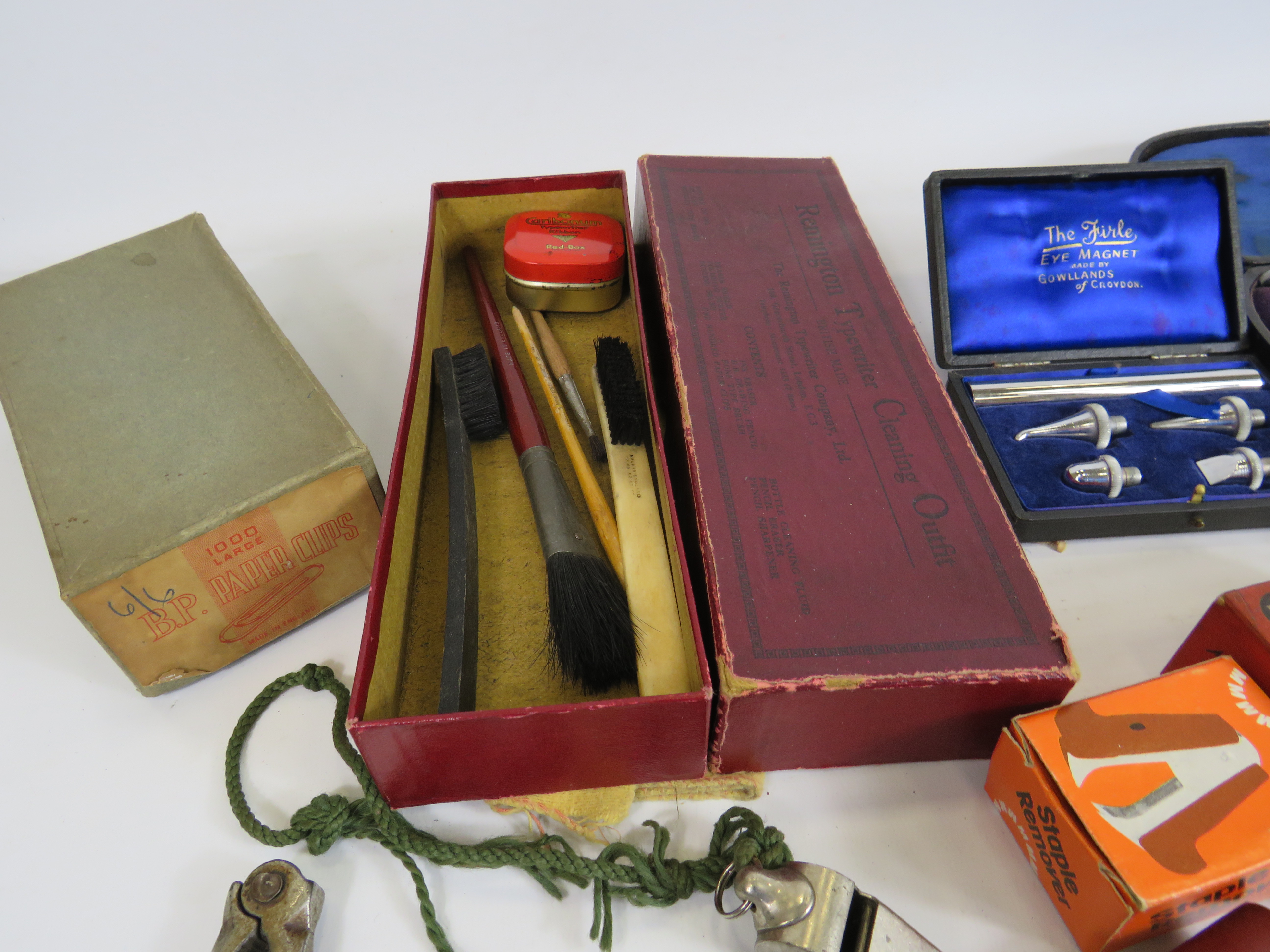 Mixed collectables lot including medical instruments, vintage yo-yo etc. - Image 6 of 7