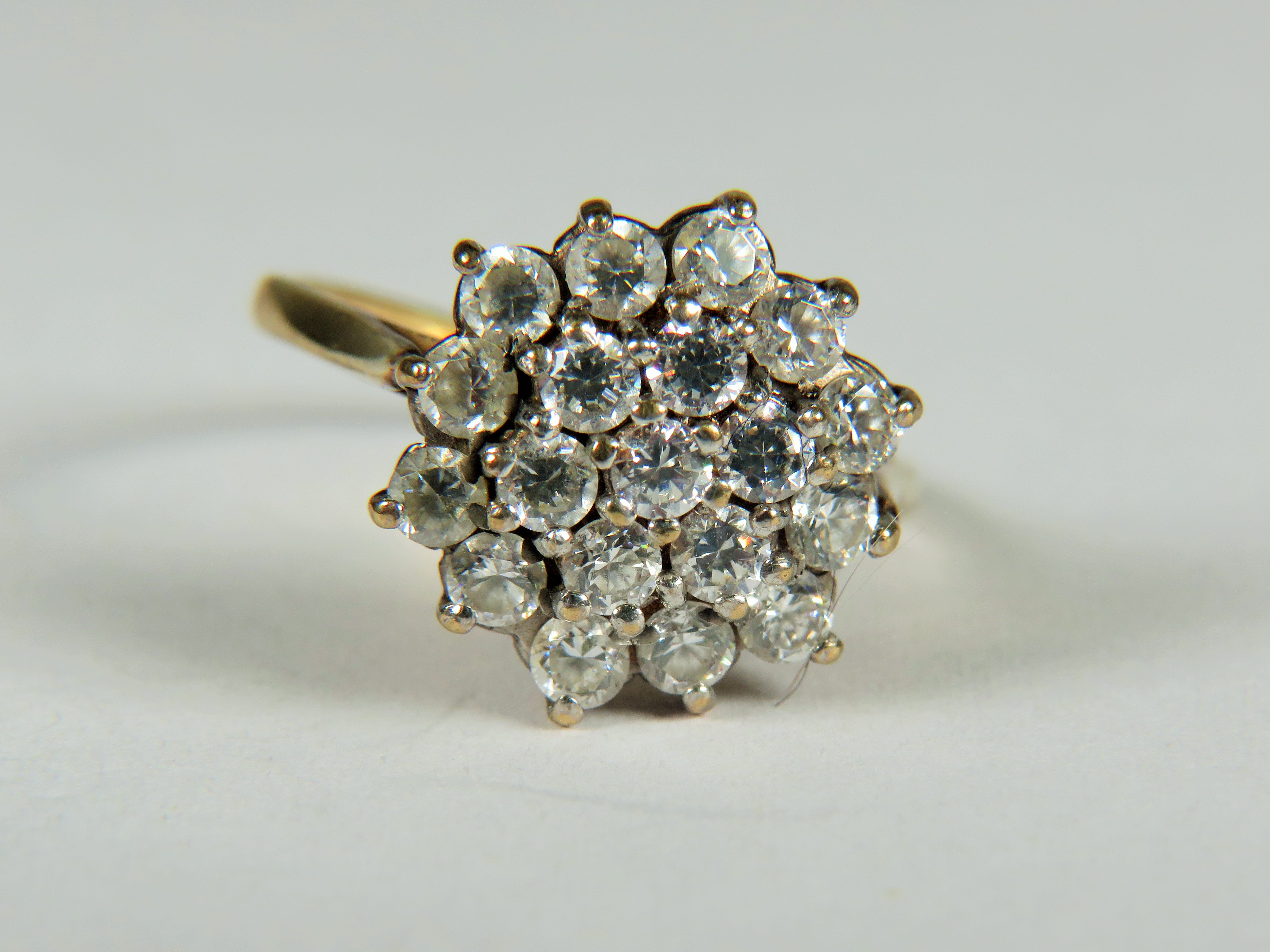 9ct Yellow Gold CZ set Cluster ring.  Finger size 'M-5'   2.8g - Image 2 of 3