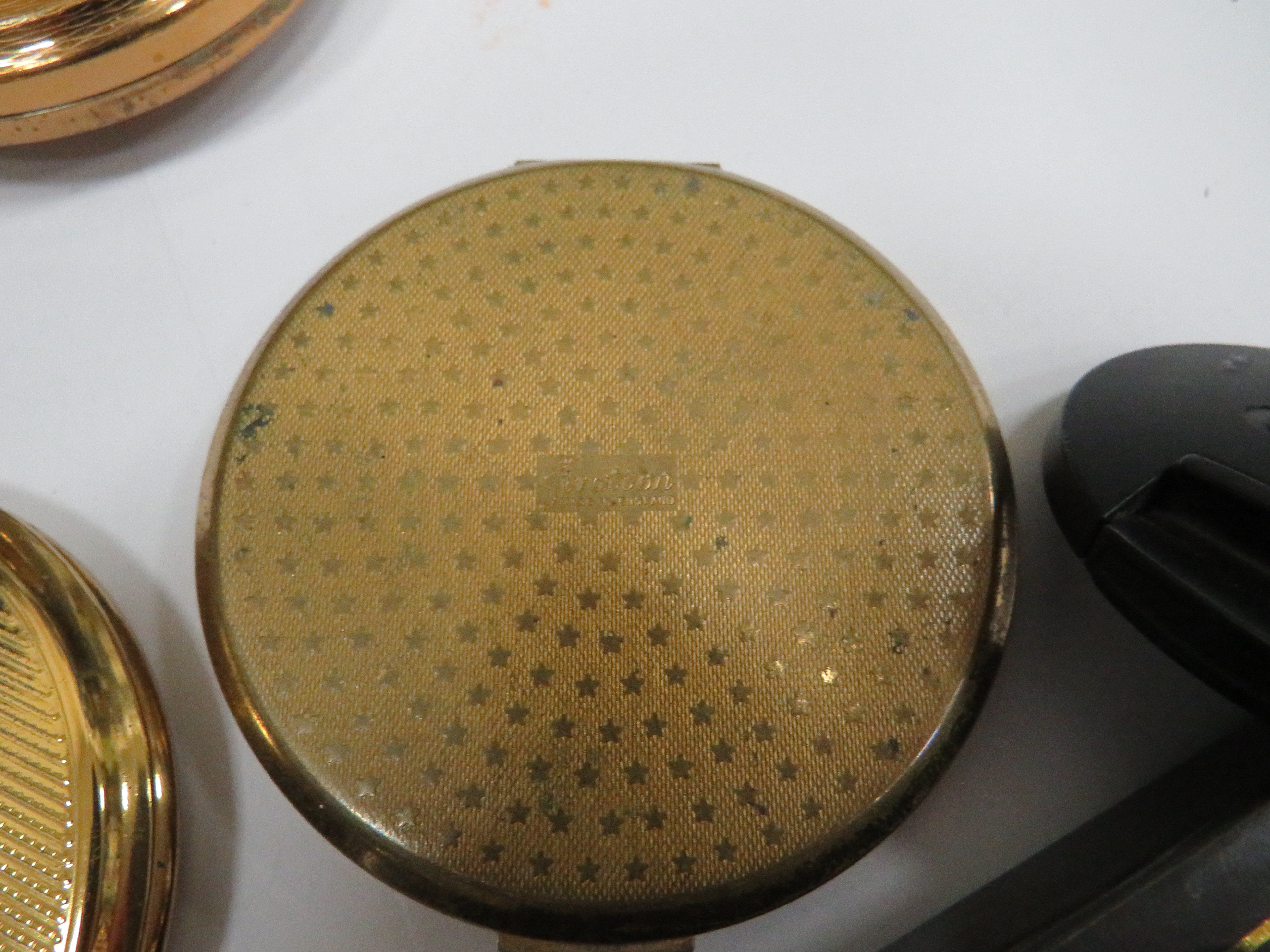 Selection of Vintage compacts, many by Stratton. See photos.  - Image 4 of 7