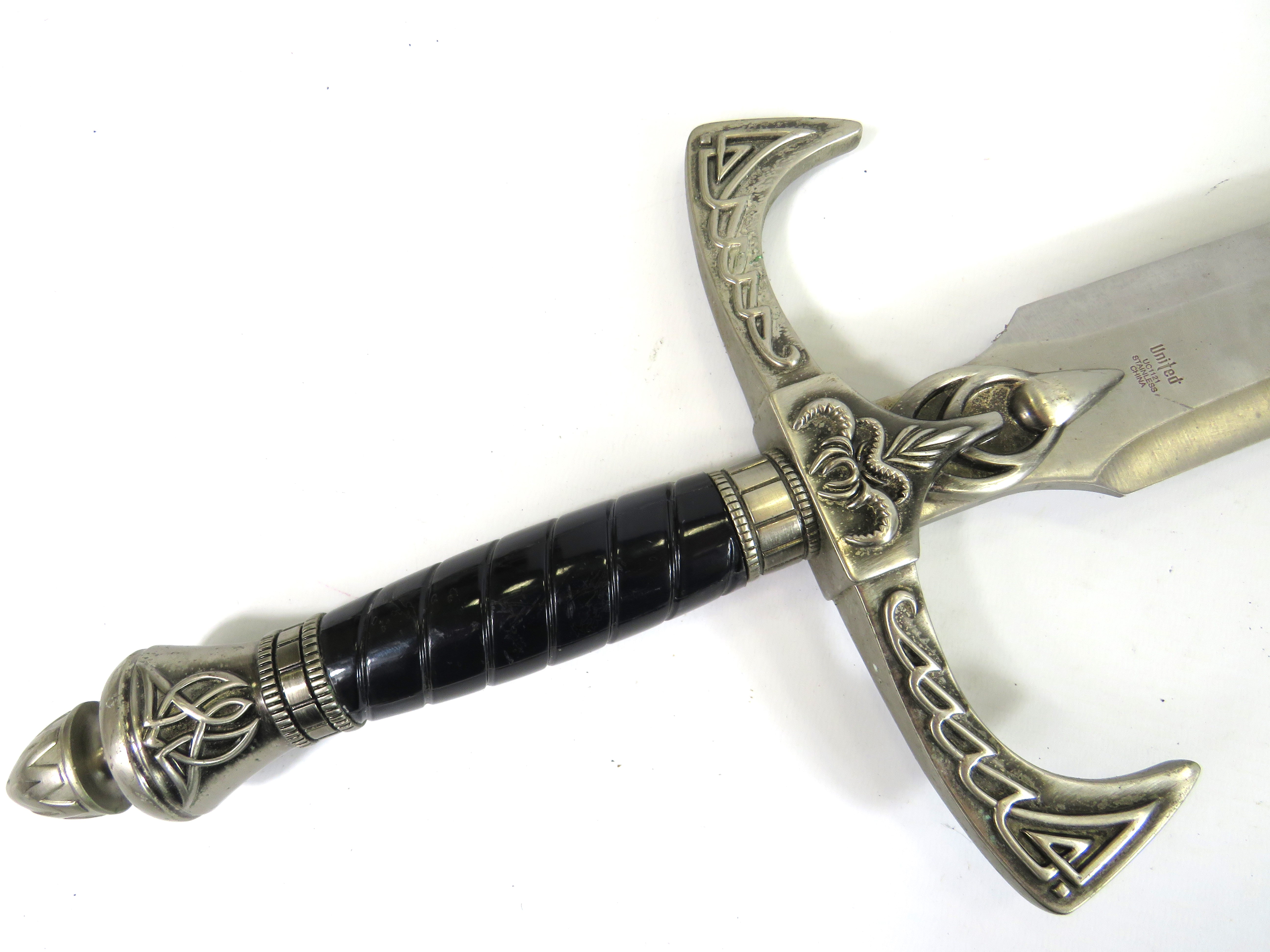 Large Film Replica  Sword made from Stainless steel by United Cutlery.  Measures approx 37 inches lo - Image 3 of 4