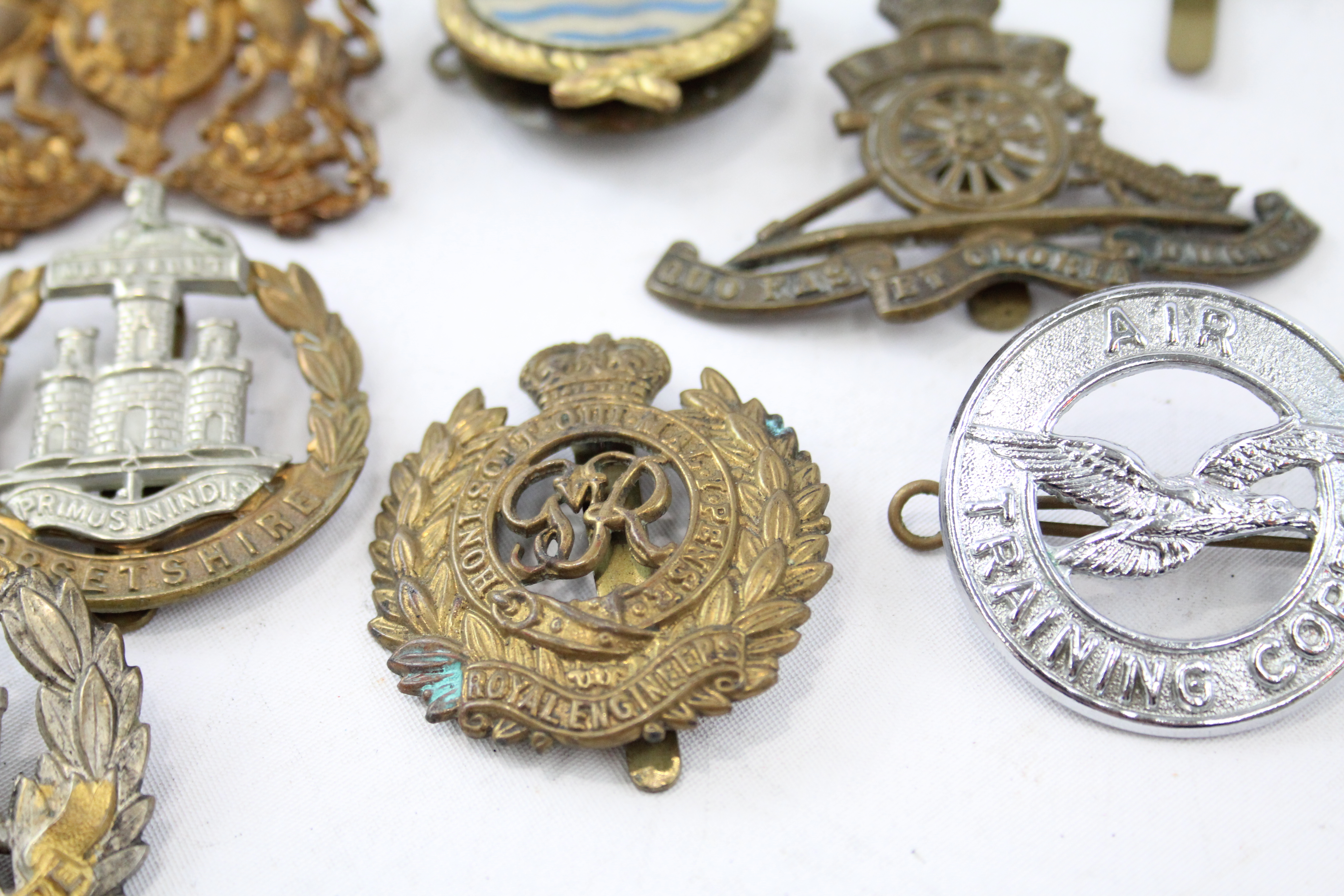 Military Cap Badges x 10 inc. K.O.Y.L.I Dorsetshire R.A.F Etc 2341318 - Bild 4 aus 5