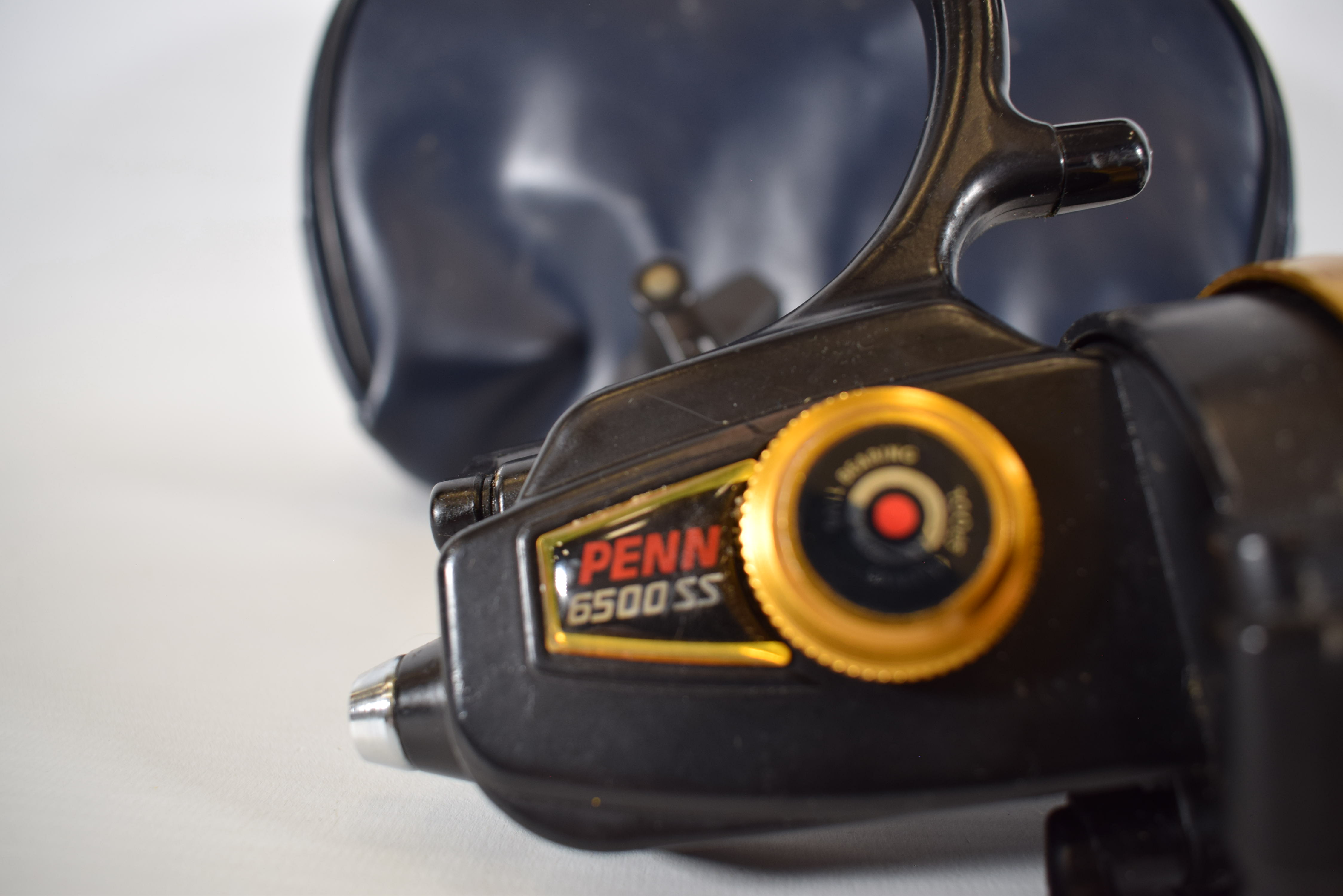 Fixed Spoon Penn 6500 SS Reel with pouch - Image 2 of 3