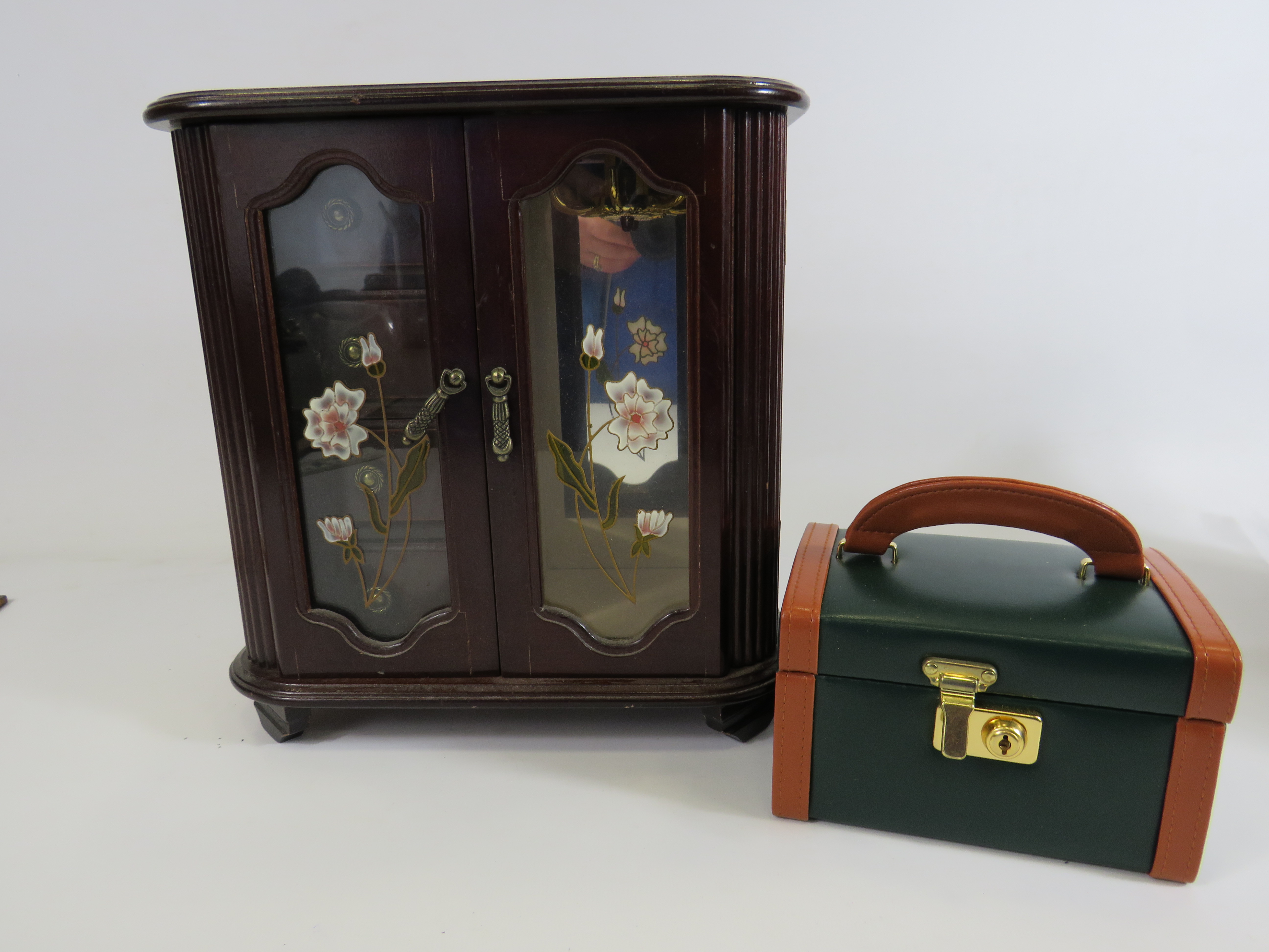 Wooden jewellery cabinet 11" tall, 10.5" wide and 6" deep. Plus a travel jewellery case. - Image 2 of 3