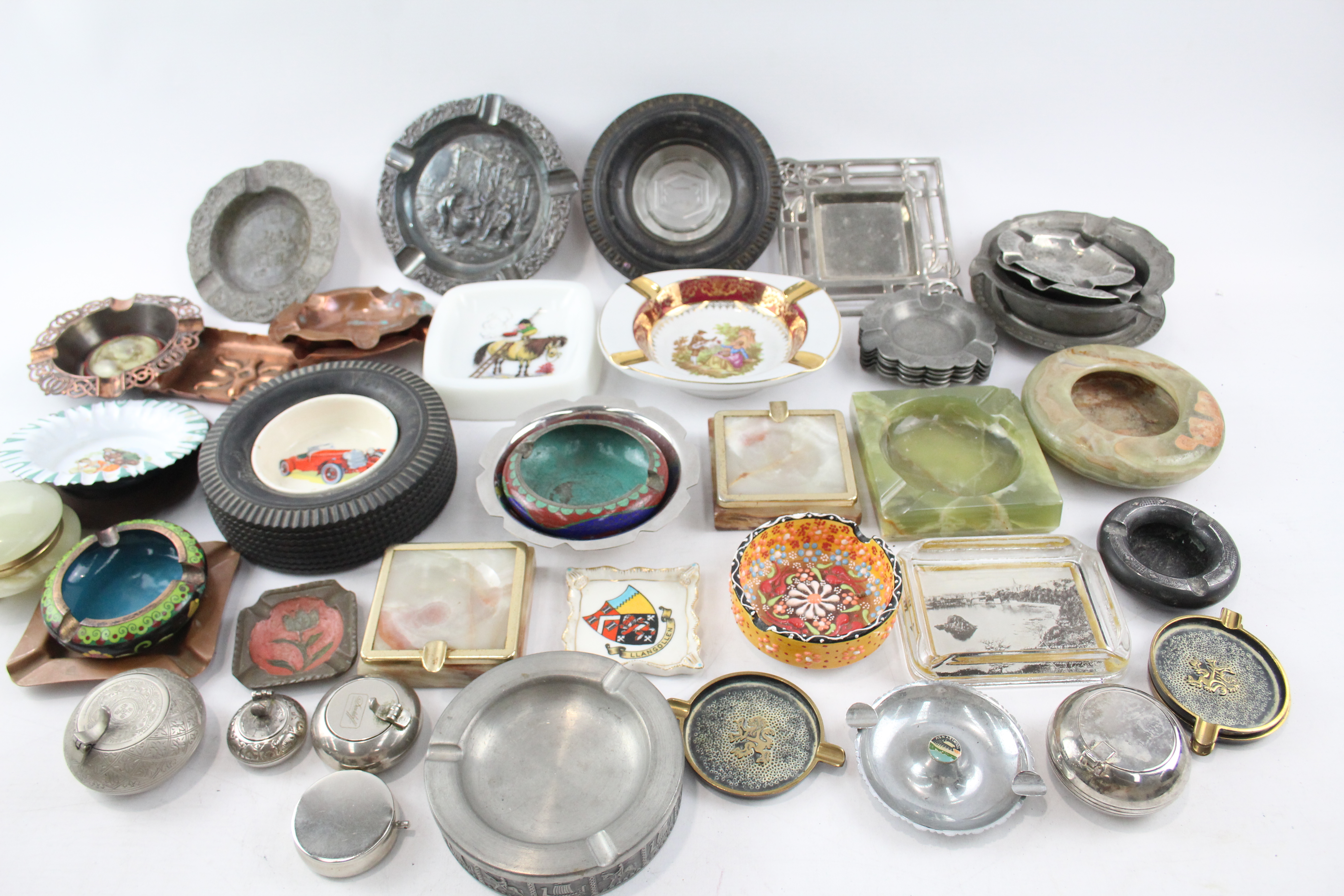 Ashtrays Job Lot Inc. Vintage Decorative Ceramic Pewter Tyre Enamel Etc 550096