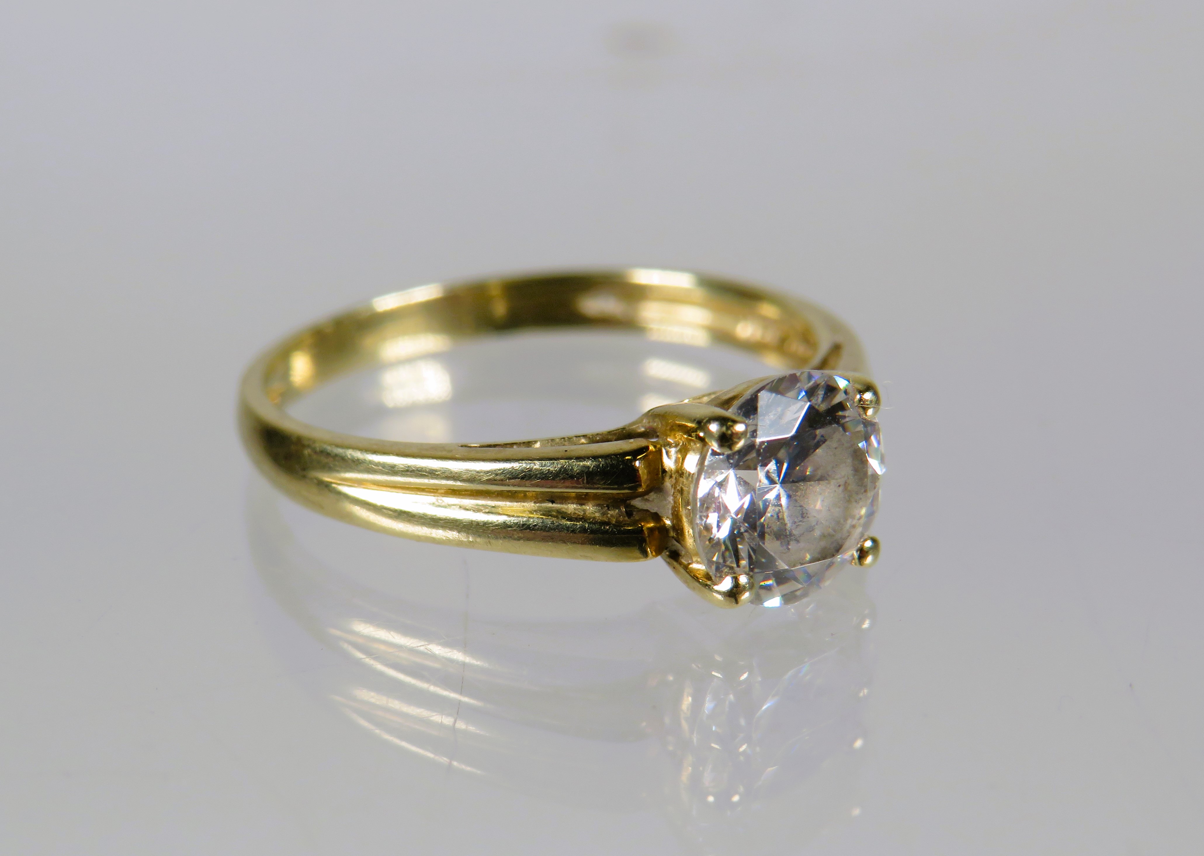14ct Yellow Gold CZ set Solitaire Ring.  Finger size 'K'     1.8g - Image 2 of 3