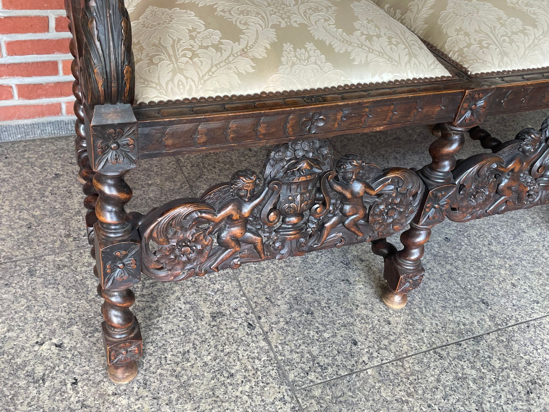 Heavily Carved  settee in late 17th century style. With Cherub Decoration Sofa  The triple-chair - Image 7 of 7