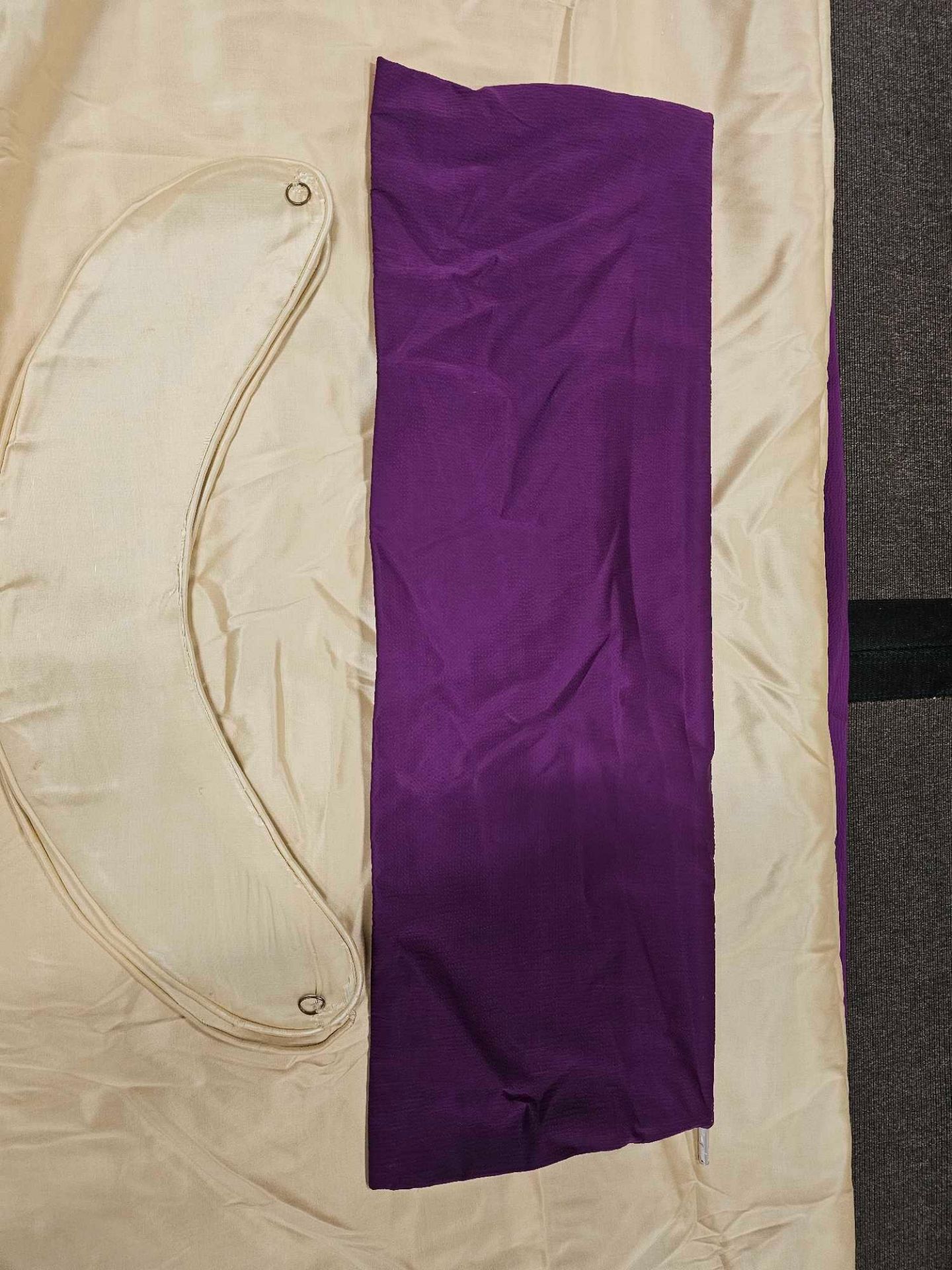 A Pair Of Cream Silk Drapes Purple Striped Edge Tie Backs Purple Pelmet Size -cm 190 x 243 Ref Dorch - Image 2 of 4
