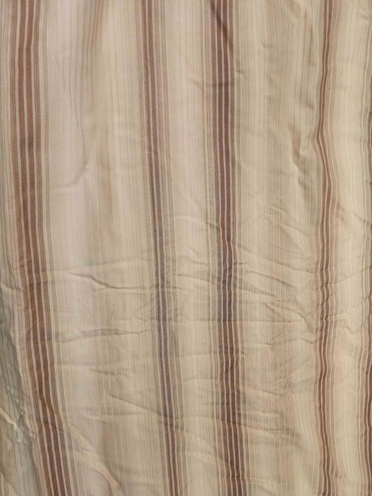 A Pair Silk Drapes Gold /Brown Stripes Size -cm 130 x 285 Ref Dorch 52 - Image 3 of 3