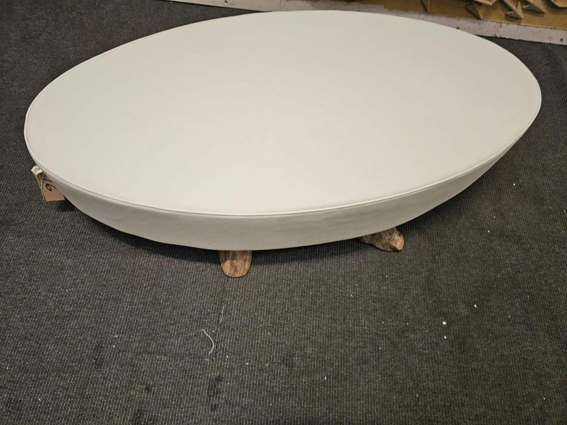 Bleu Nature Fo85 White Pebble Seekoo Oval Footstool With DriftwoodÃ£â€š Legs 121 x 60 x 30cmbleu - Image 2 of 3