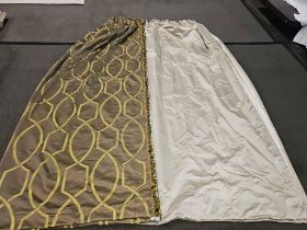 A Pair Of Champagne Silk Drapes With Green Circle Pattern Jabots Size -cm 276 x 241 Ref Dorch 63
