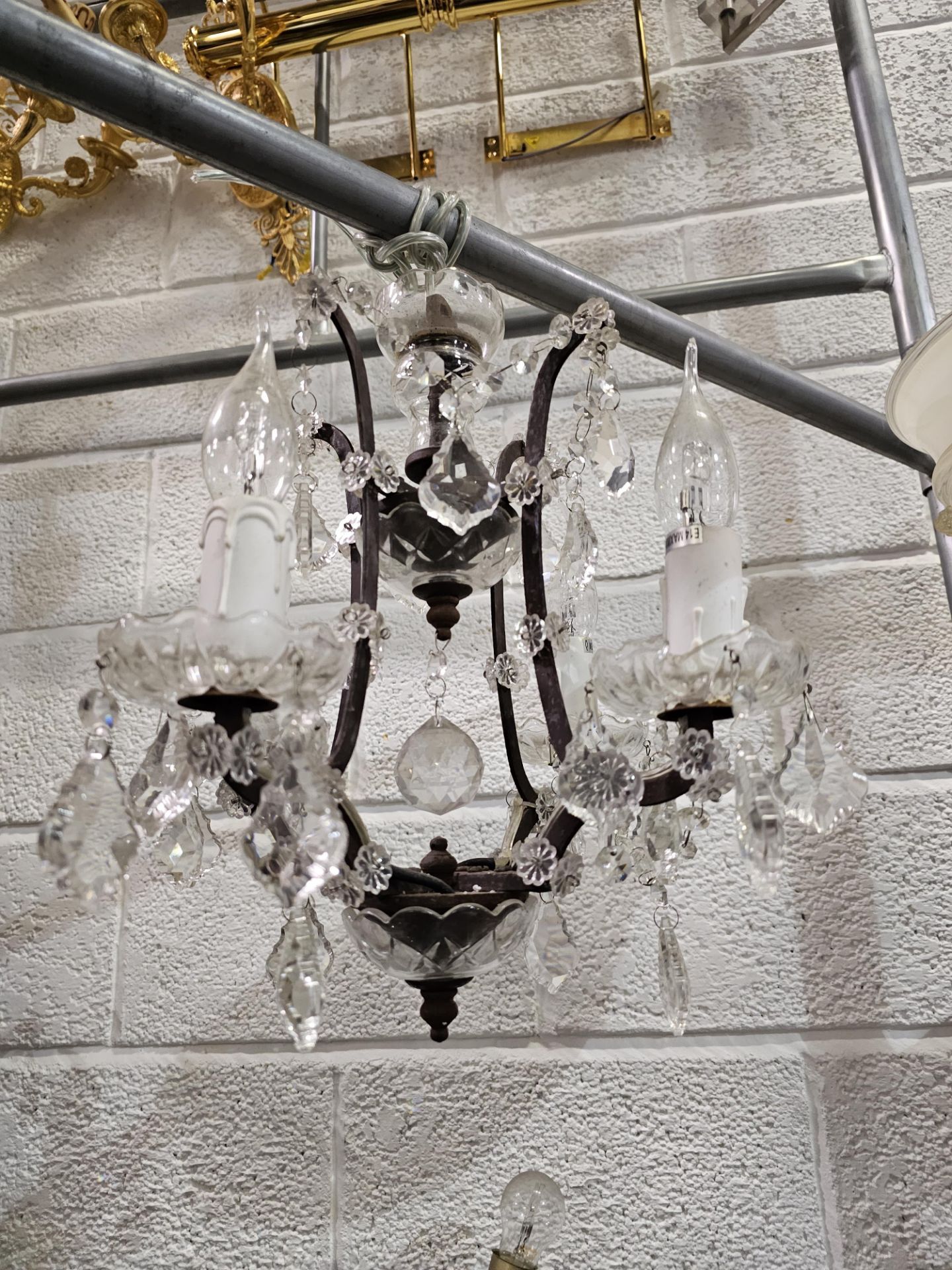 Timothy Oulton Crystal Chandelier – Small The Crystal Chandelier collection is inspired by the - Image 3 of 5