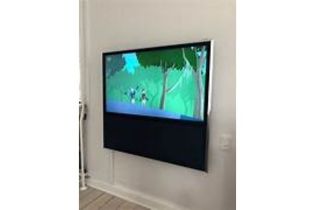 Bang Olufsen Beovision 11 40" Hotel LCD TV Resolution: 1920 x 1080 (Full HD) Tucked away