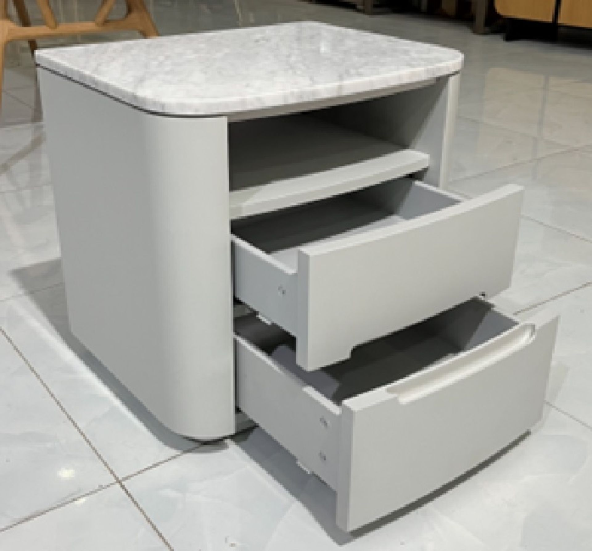 Florence Bedside Cabinet A stunning bedside cabinet with a top of Italian polished Carrara Marble, - Bild 2 aus 3