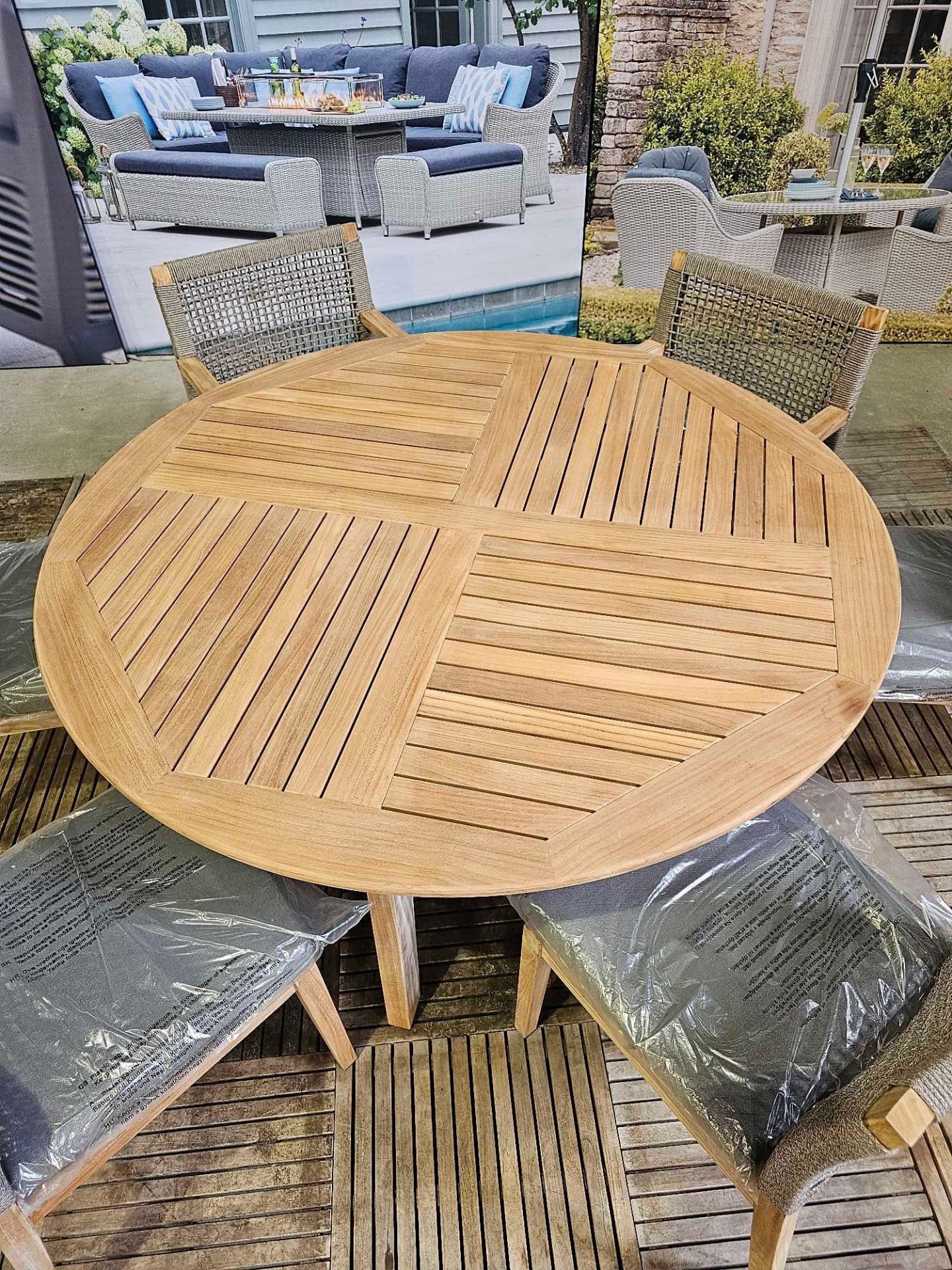 Cannes 150cm Round Teak Table With 4 x Side Chairs And 2 x Armchairs - Bild 3 aus 7