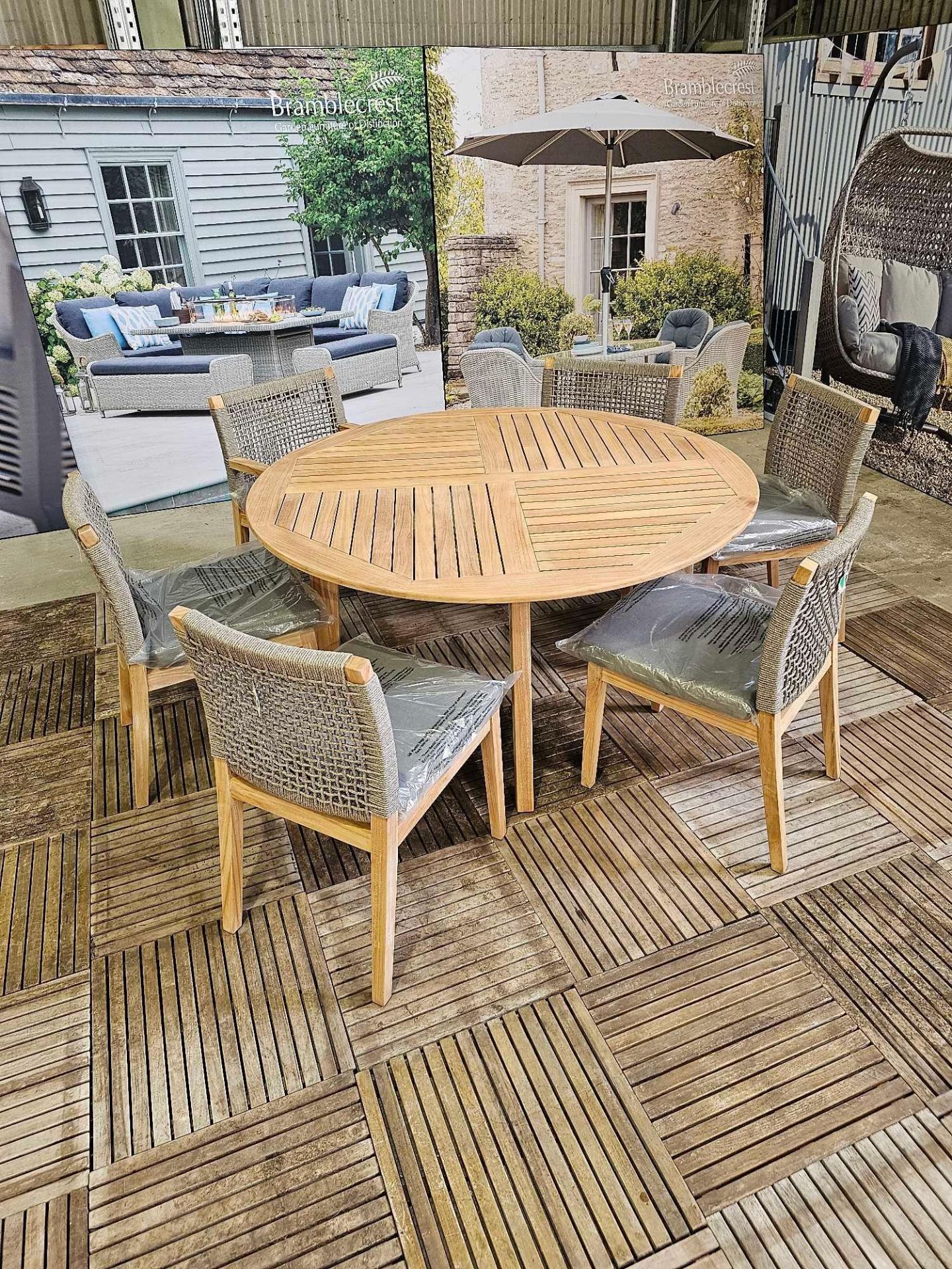 Cannes 150cm Round Teak Table With 4 x Side Chairs And 2 x Armchairs - Bild 7 aus 7