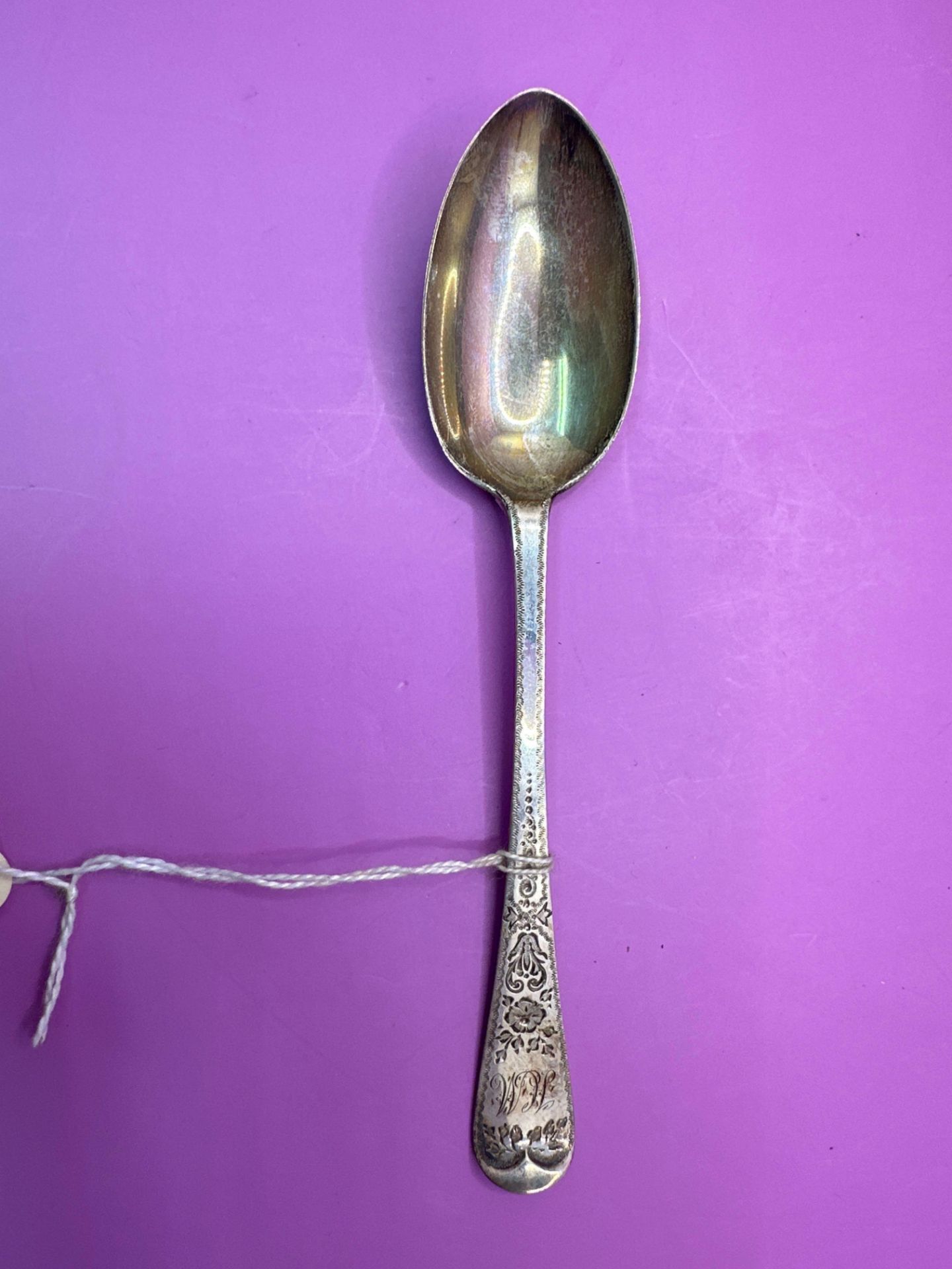 Silver Engraved Hallmarked Spoon With HW In A Edwin Davis Late Allott And Co Bradford Presentation - Bild 5 aus 10