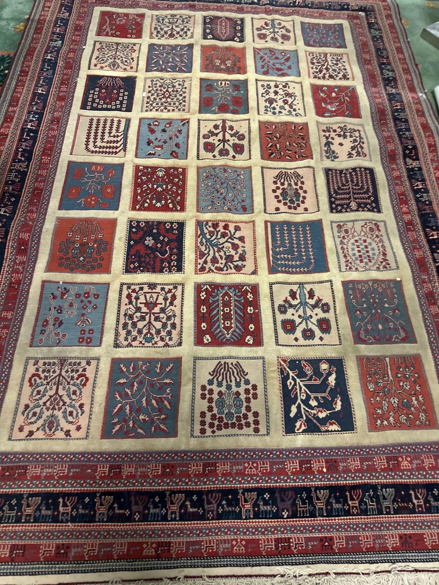 An Iranian Hand Made Wool Souzani Fringed Rug 289 X 204cm - Bild 2 aus 7