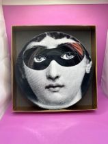 Fornasetti Italy Porcelain Tema E Variazioni No. 22 Wall Plate Presented In A Fornasetti Box he face