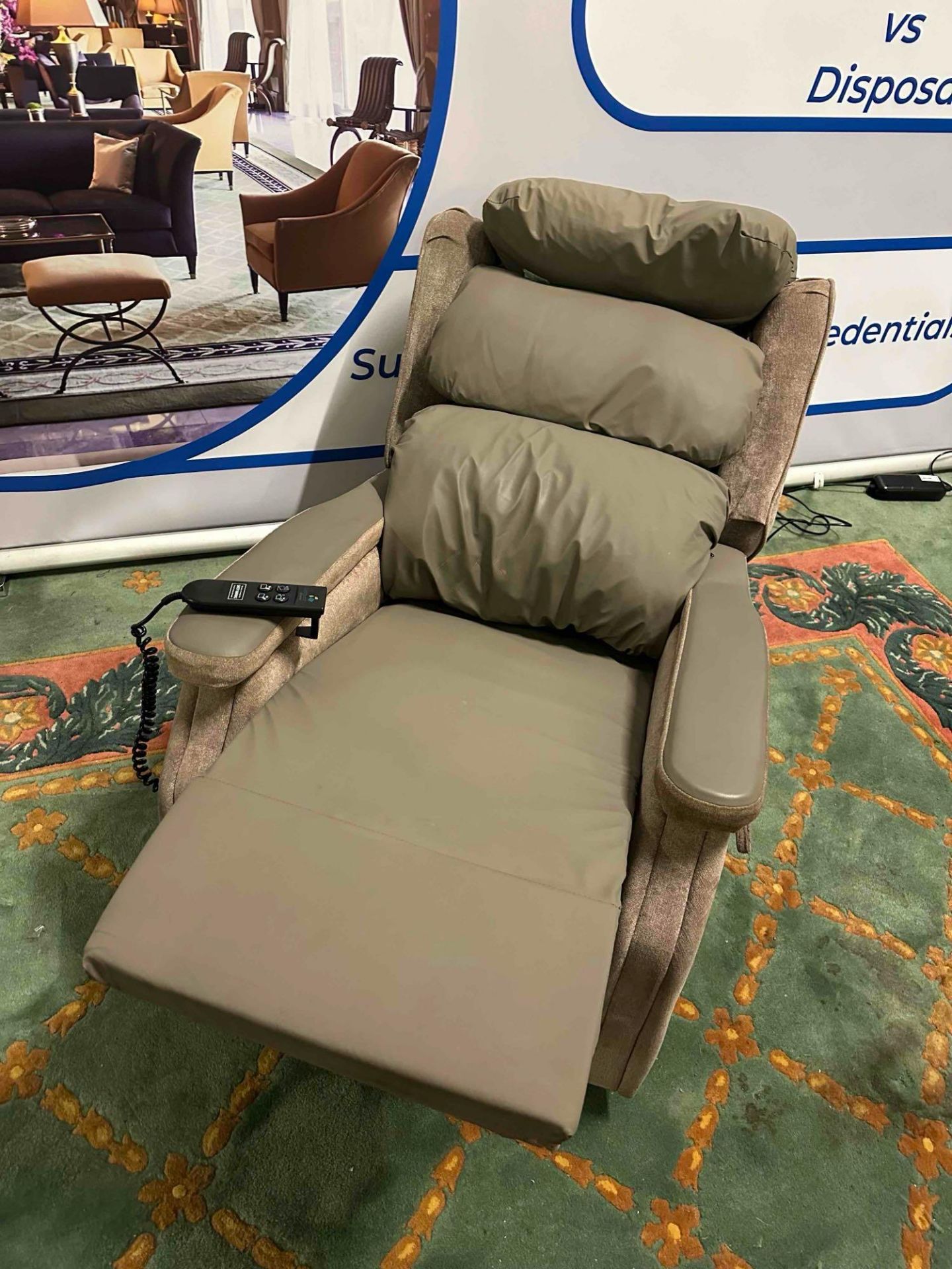Accora Configura Comfort The Comfort Riser Recliner Is A Dual-Motor Tilt-In-Space Chair With - Image 4 of 6