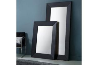 Vasto Leaner Black Stylish And Versatile, The Vasto Leaner Mirror Serves As A Practical Full-