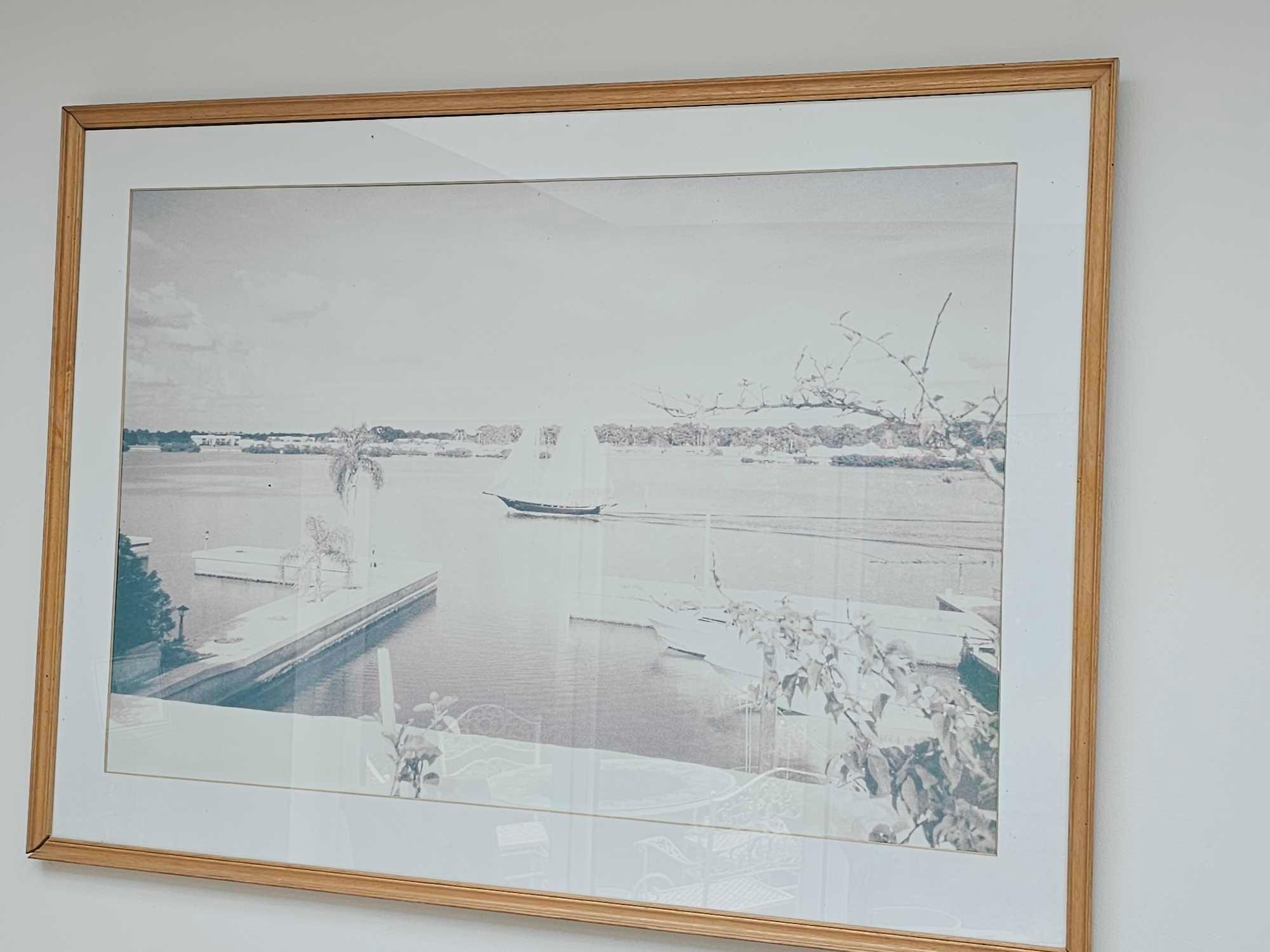 A Framed Photoprint A Marina With Sailing Boat 107 X 77cm - Bild 2 aus 2