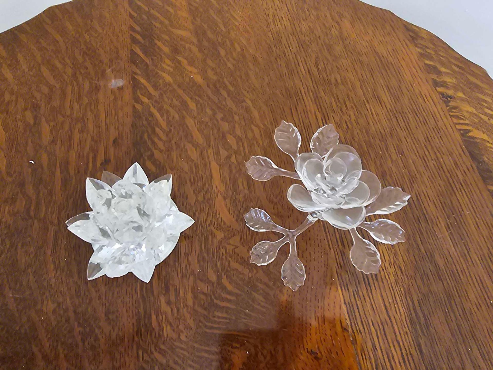 A Swarovski Crystal Rose And A Swarovski Crystal Water Lily (A/F) - Image 4 of 5