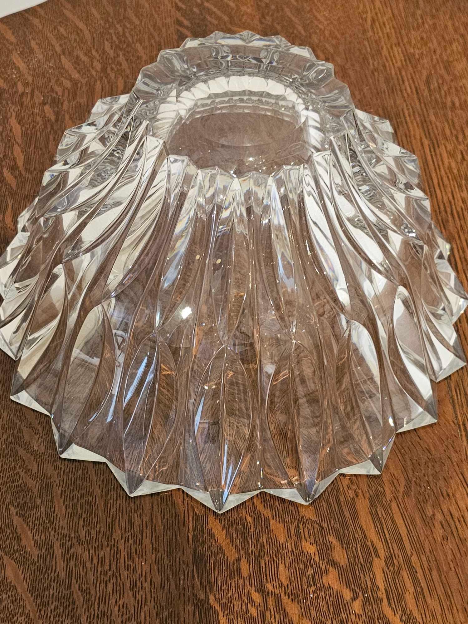 Faceted Cut Crystal Large Bowl 29 X 18cm - Image 7 of 7