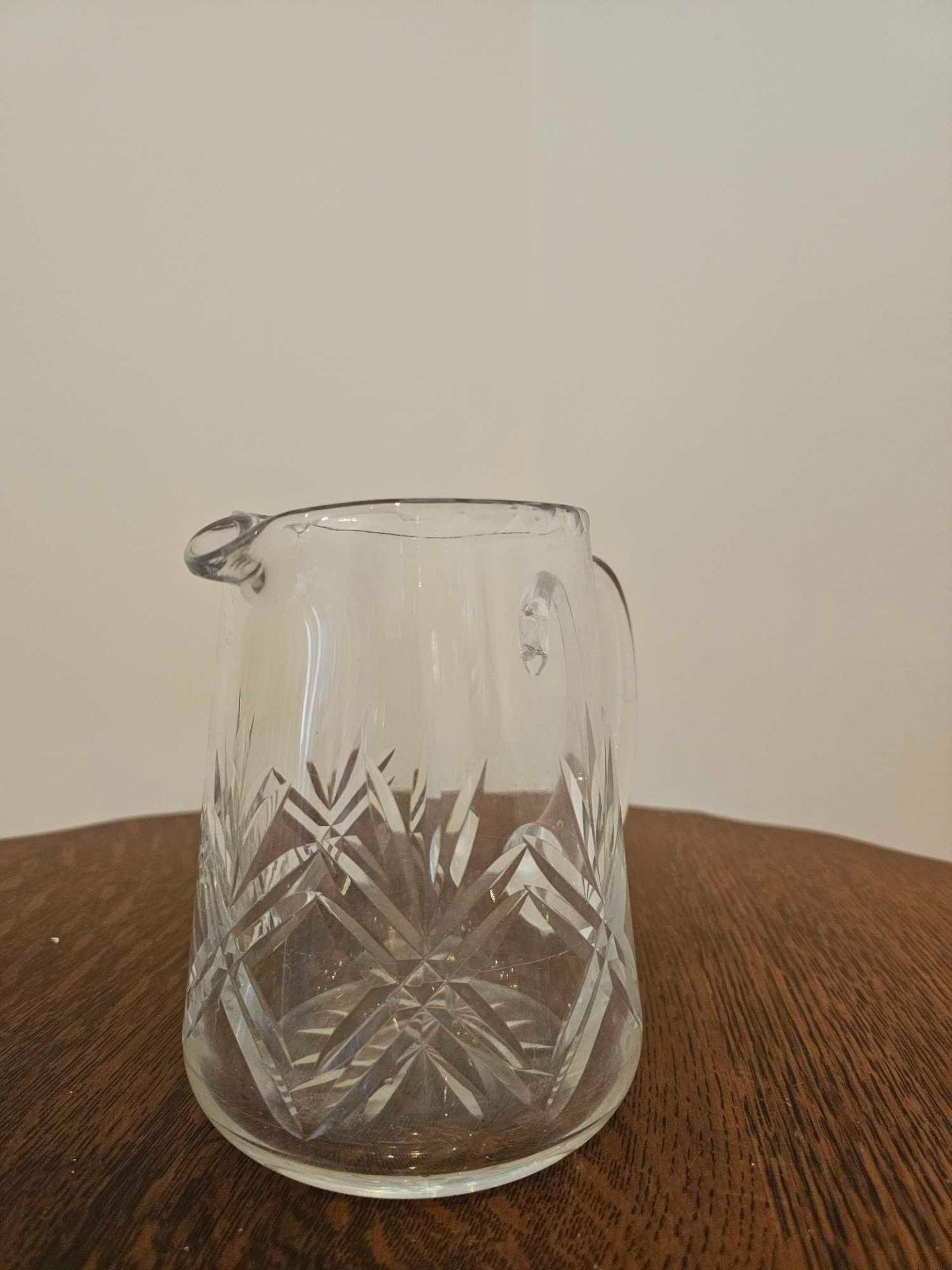 A Crystal Cut Water Pitcher 15cm - Image 4 of 7