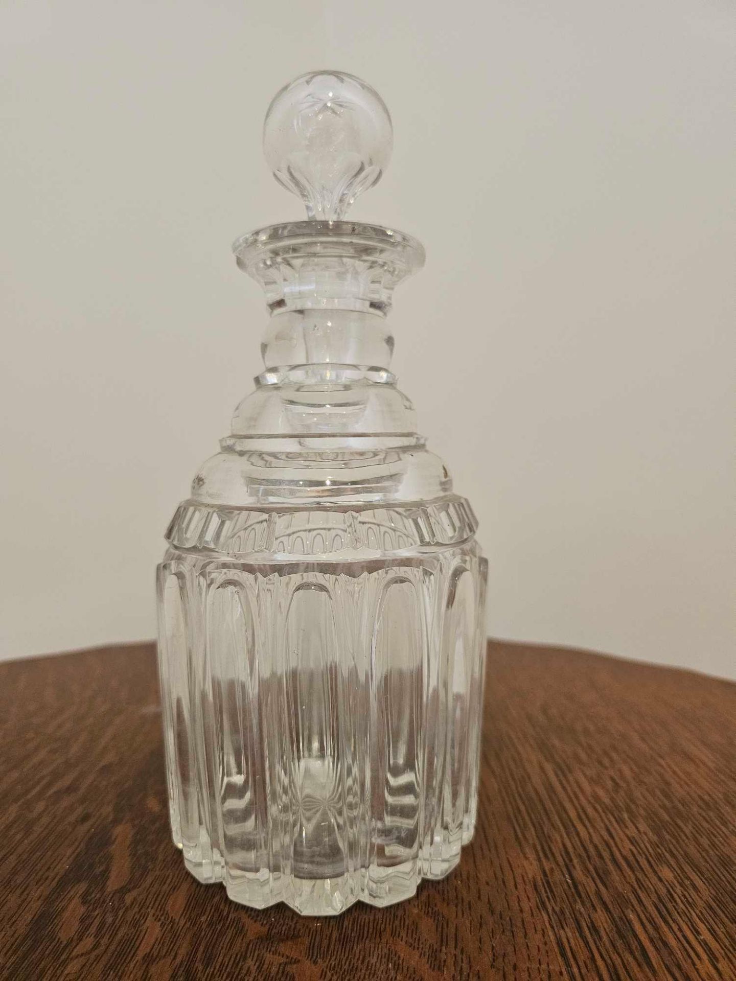 A Vintage Glass Cut Decanter With Stopper 26cm (A/F Slight Chip To Top)